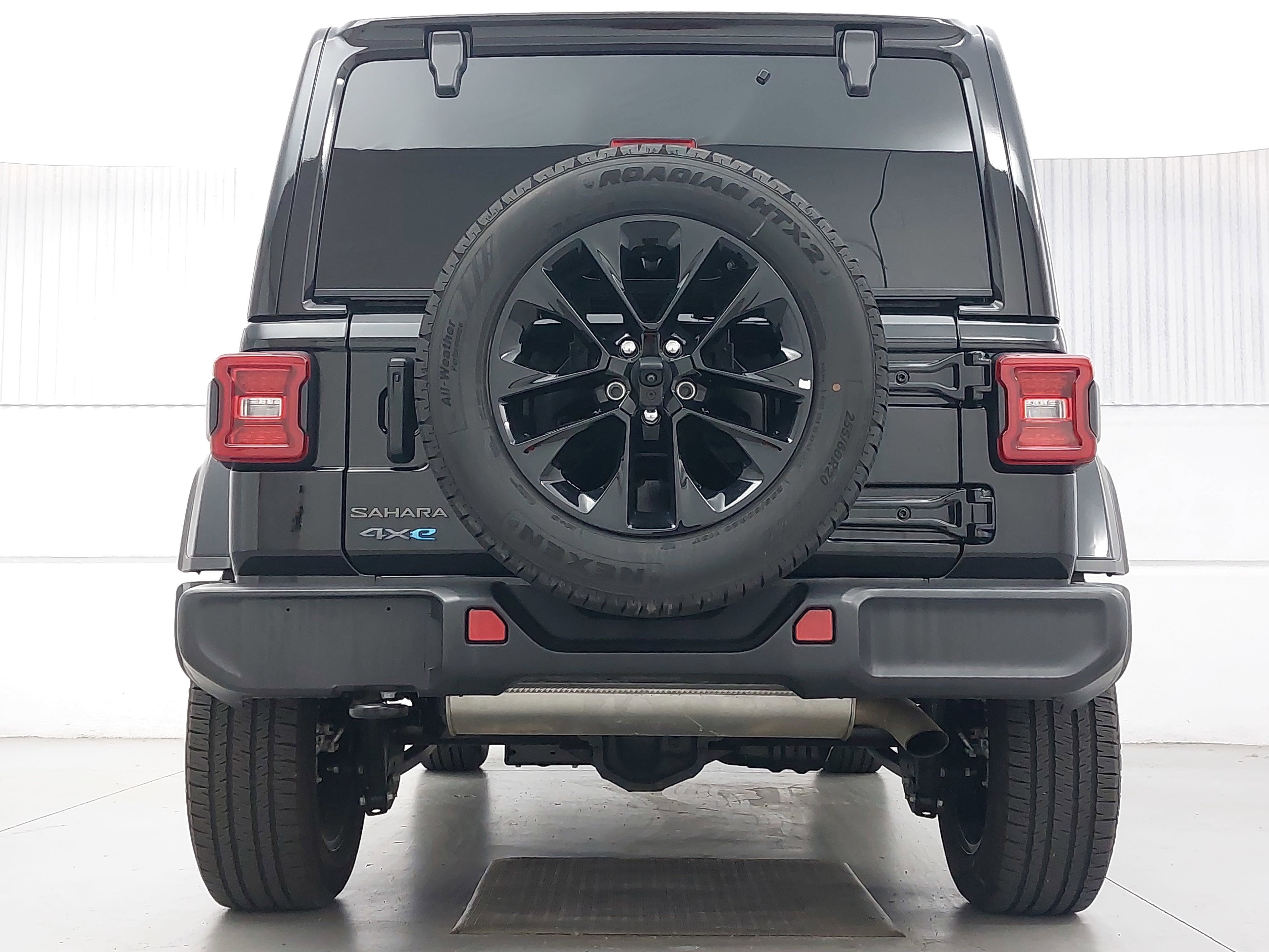 2025 Jeep Wrangler Sahara 4xe