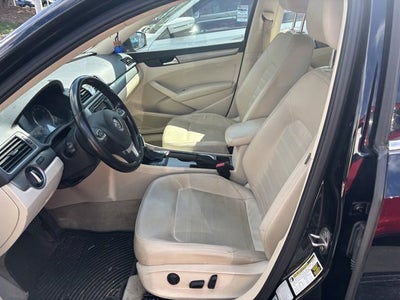 2015 Volkswagen Passat 1.8T SE