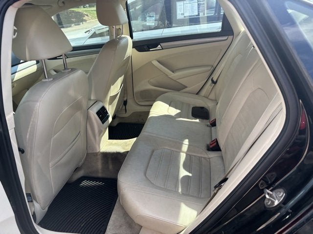 2015 Volkswagen Passat 1.8T SE