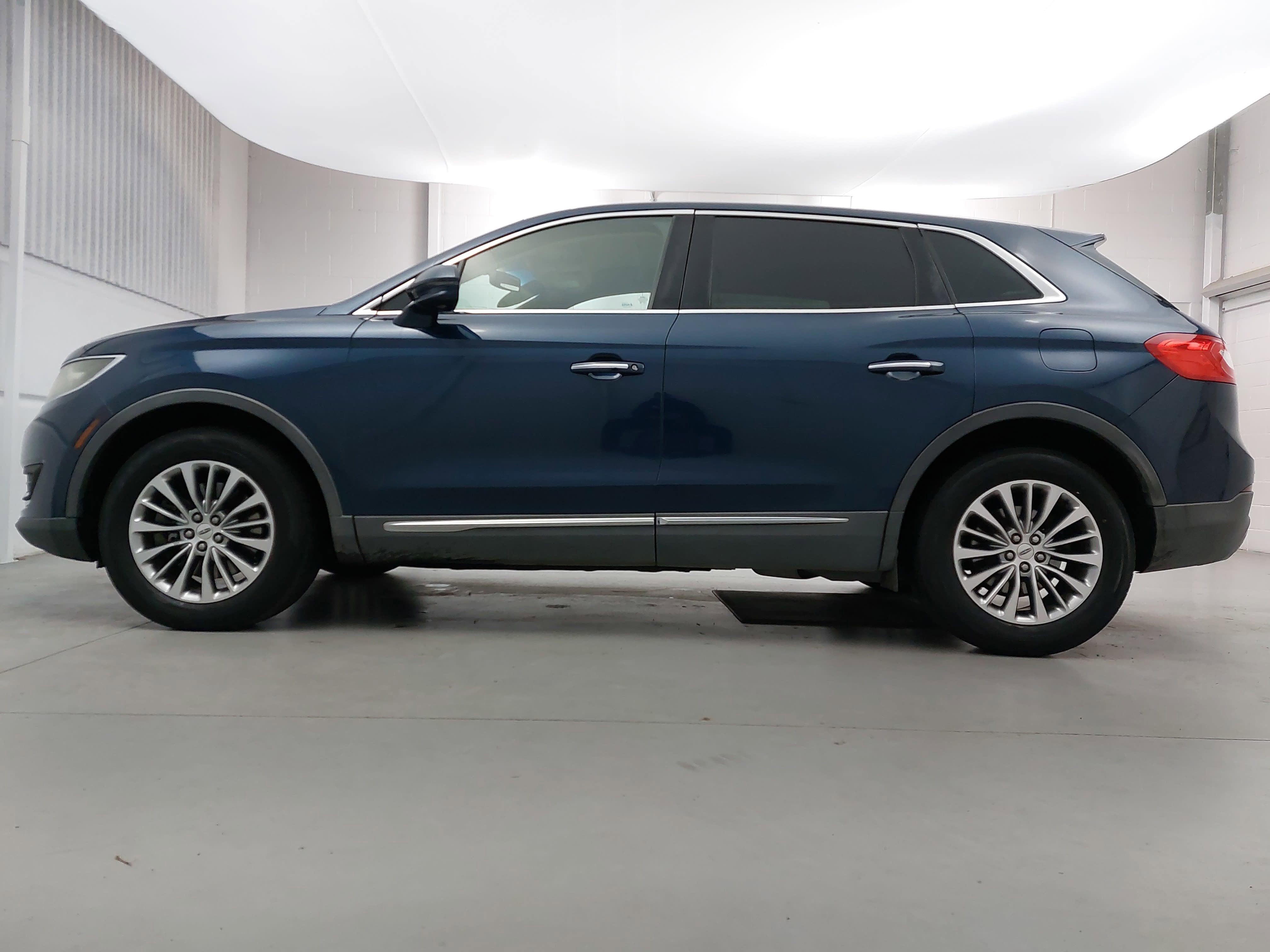 2017 Lincoln MKX Select