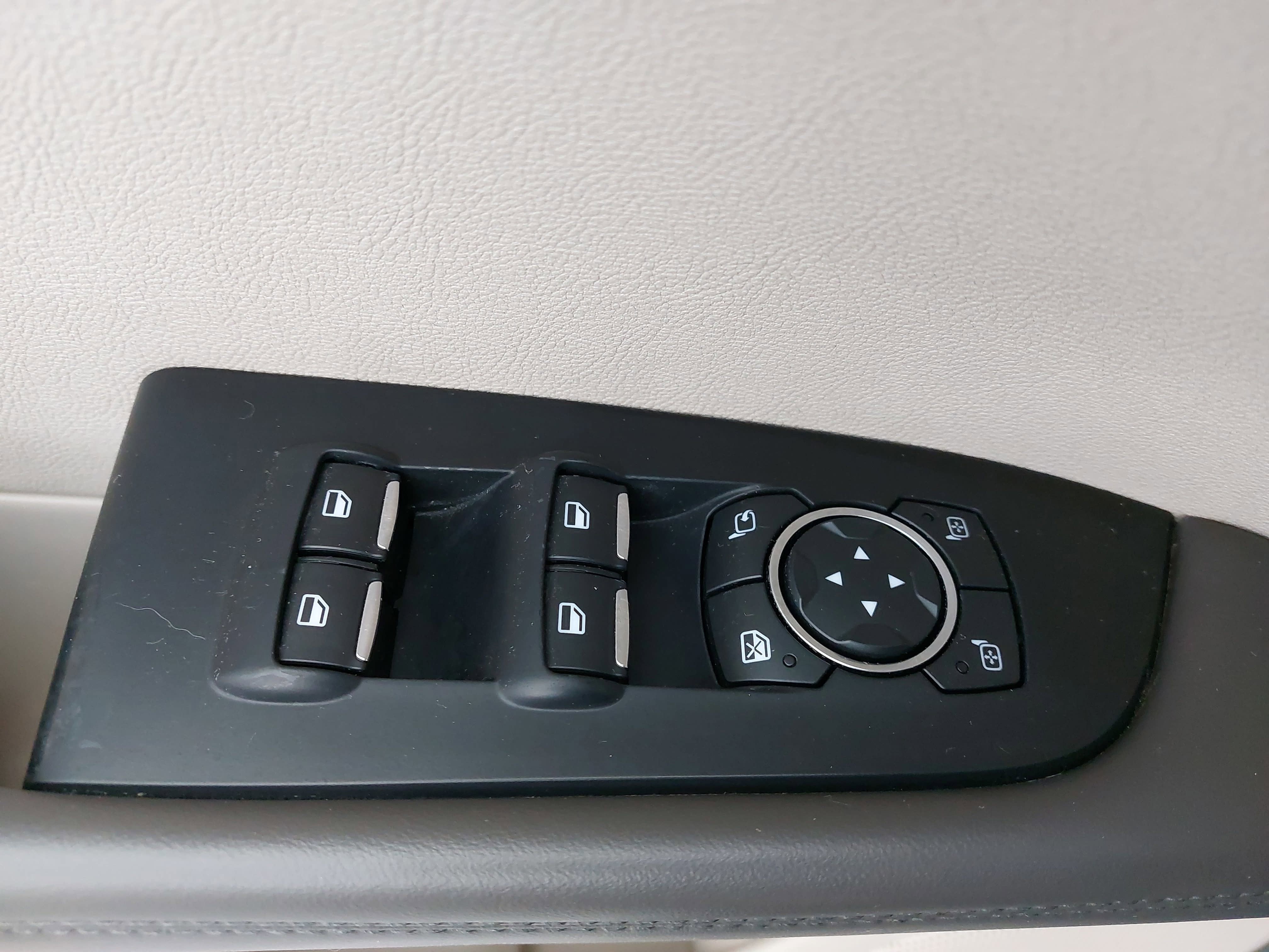 2017 Lincoln MKX Select