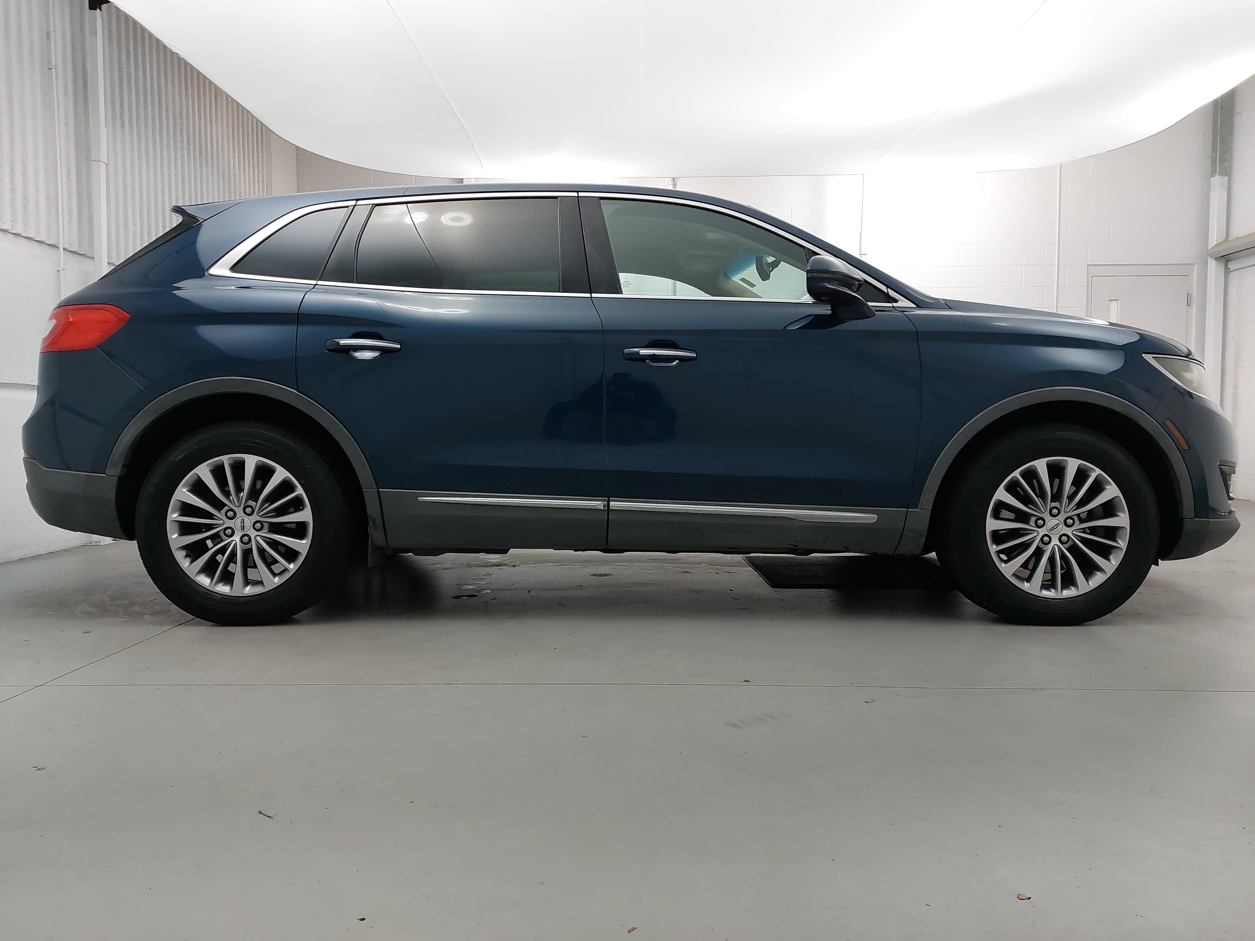 2017 Lincoln MKX Select