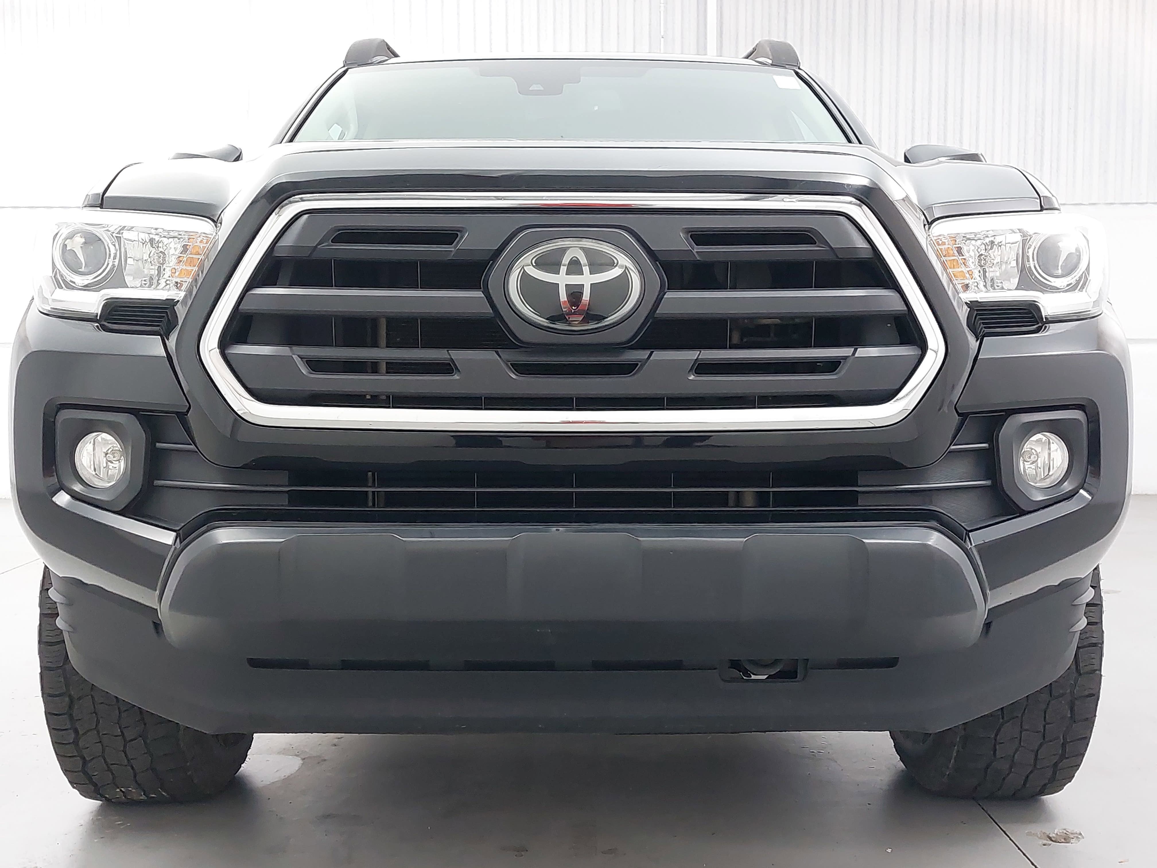 2018 Toyota Tacoma SR5