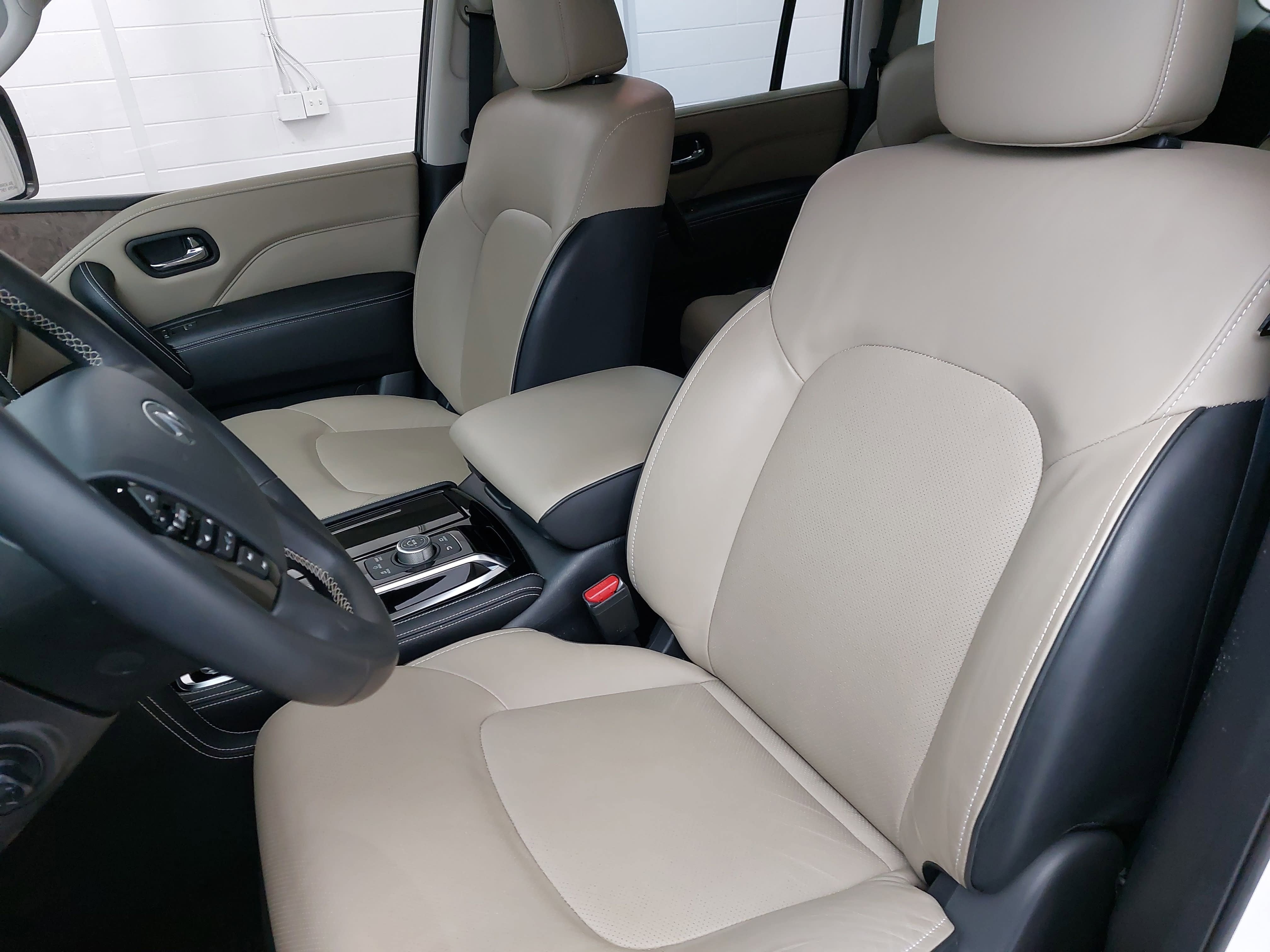 2023 INFINITI QX80 Premium Select