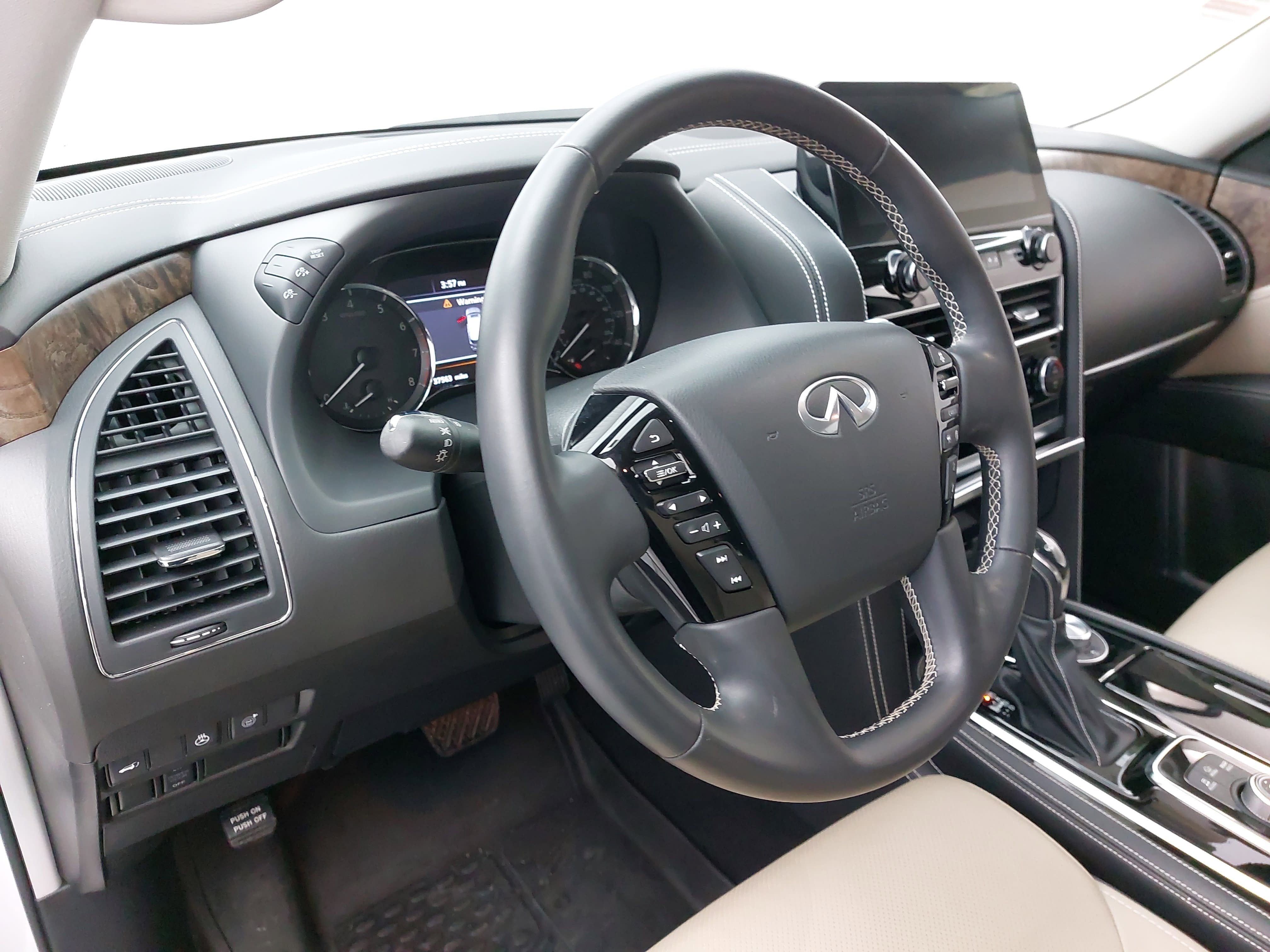 2023 INFINITI QX80 Premium Select