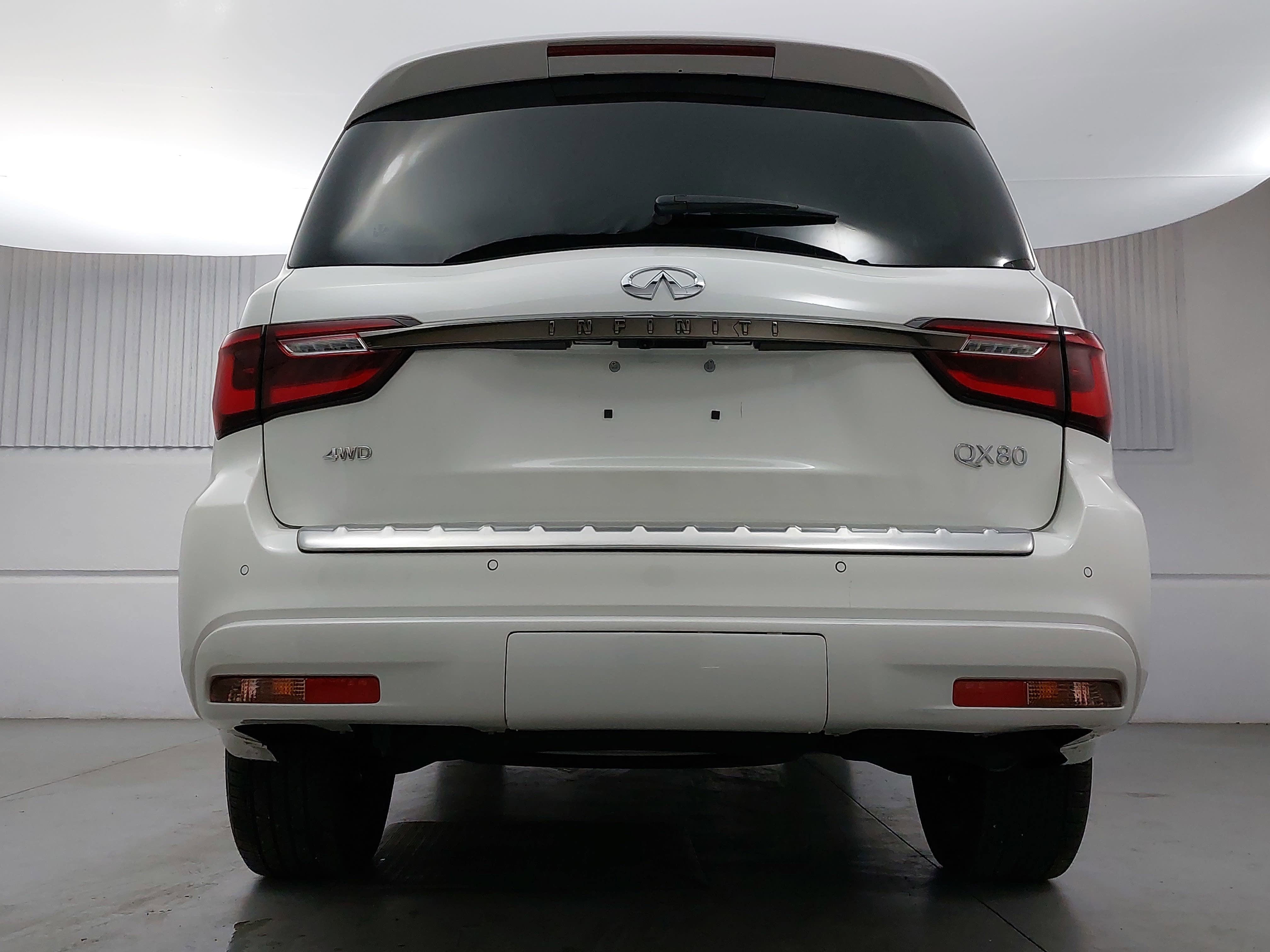 2023 INFINITI QX80 Premium Select