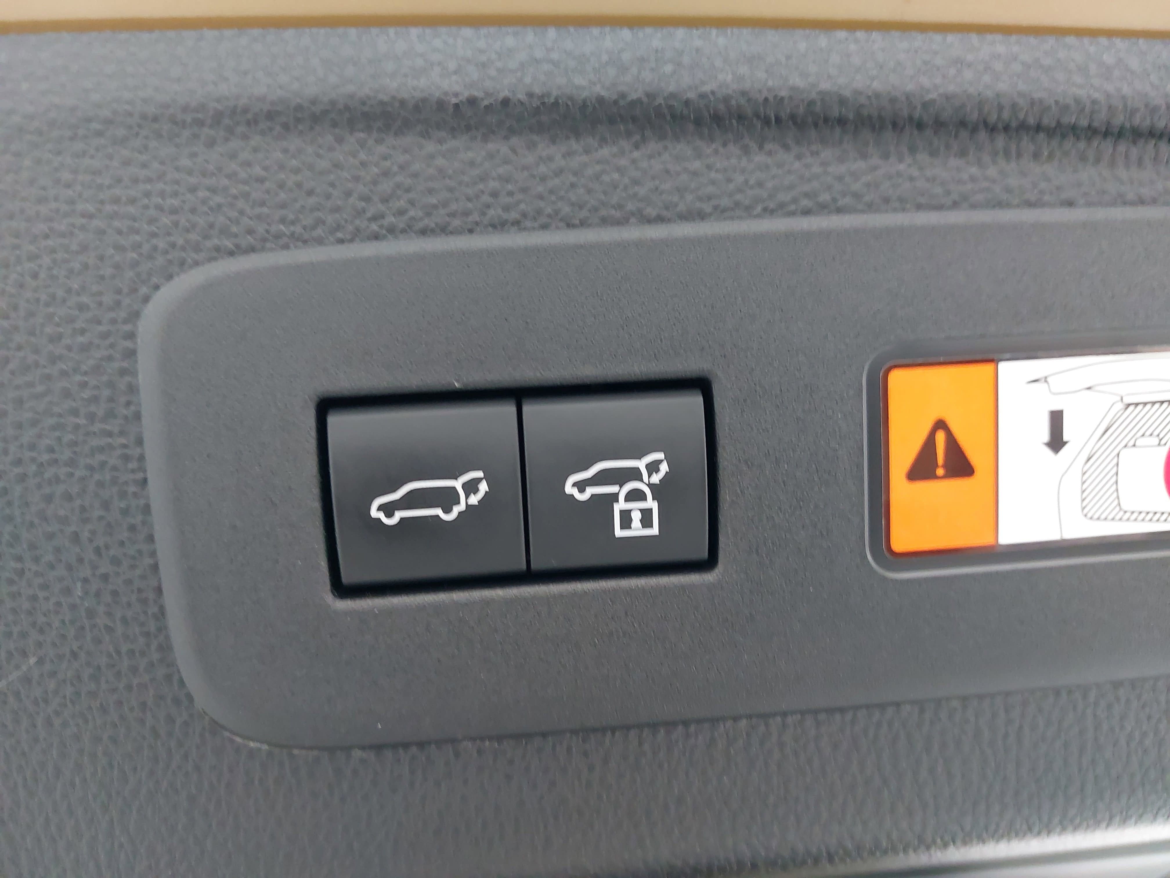 2024 Toyota Land Cruiser 4WD (Natl)