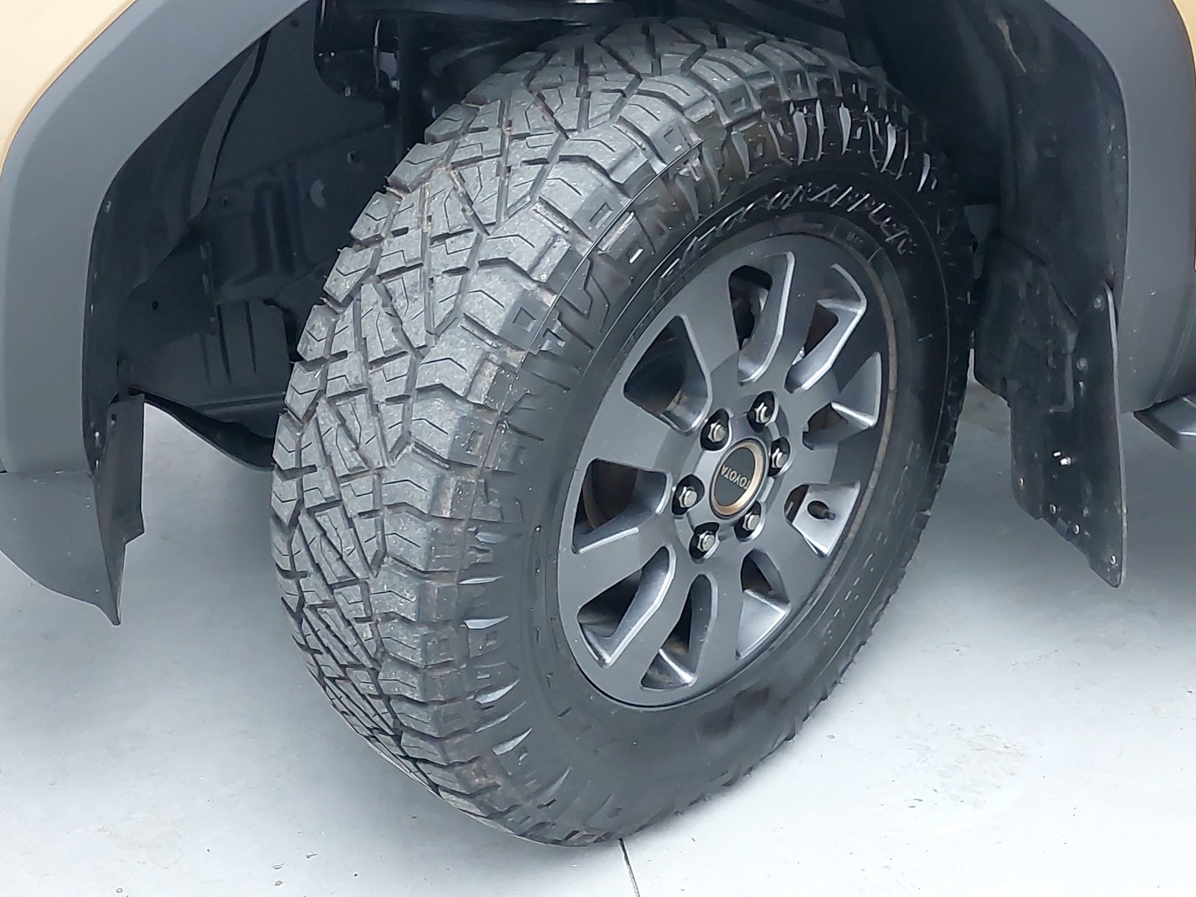 2024 Toyota Land Cruiser 4WD (Natl)