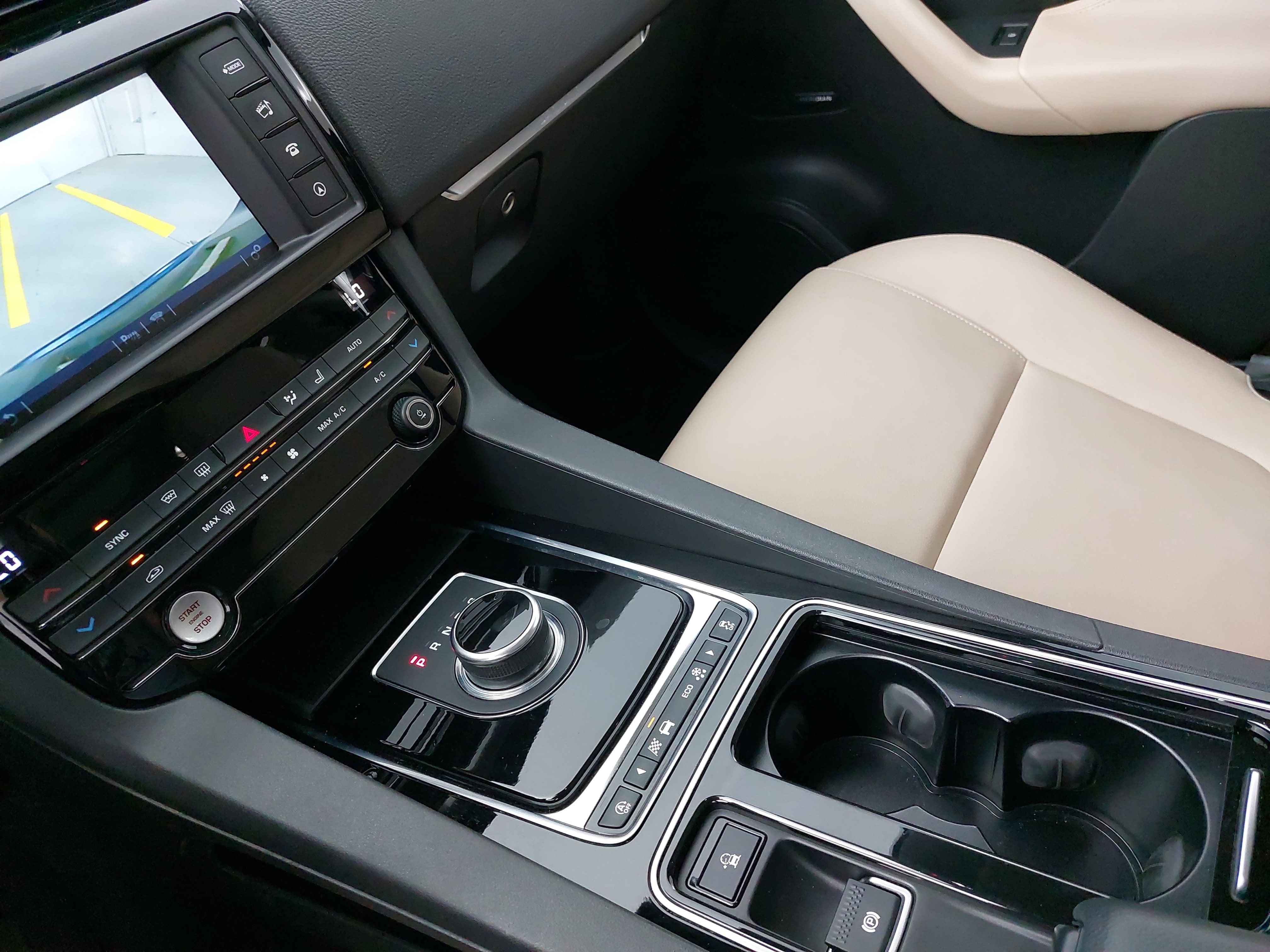 2018 Jaguar F-PACE 30t Premium