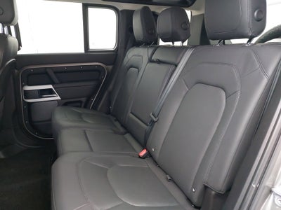 2023 Land Rover Defender 110 SE