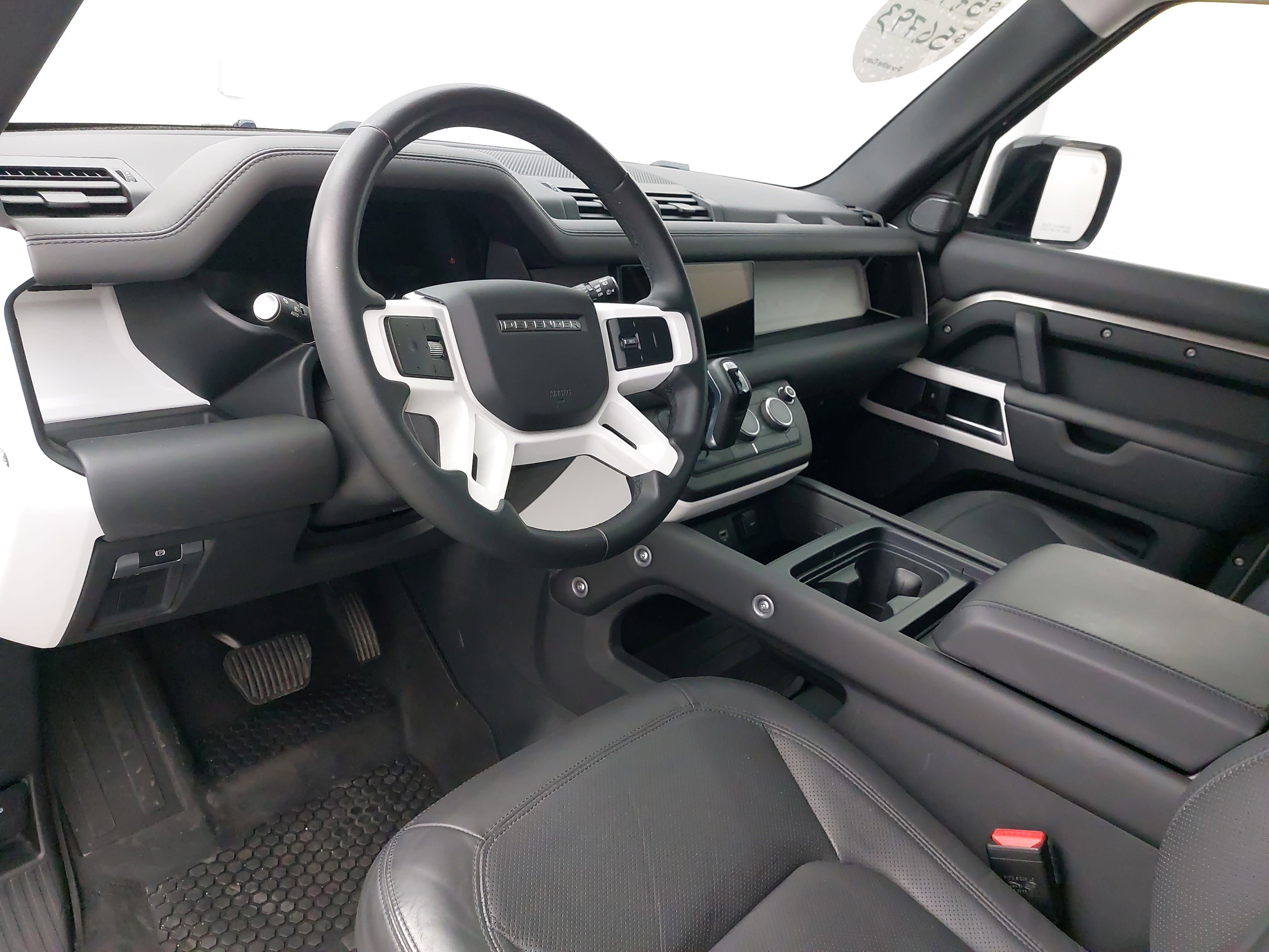 2023 Land Rover Defender 110 SE