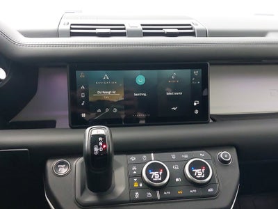 2023 Land Rover Defender 110 SE