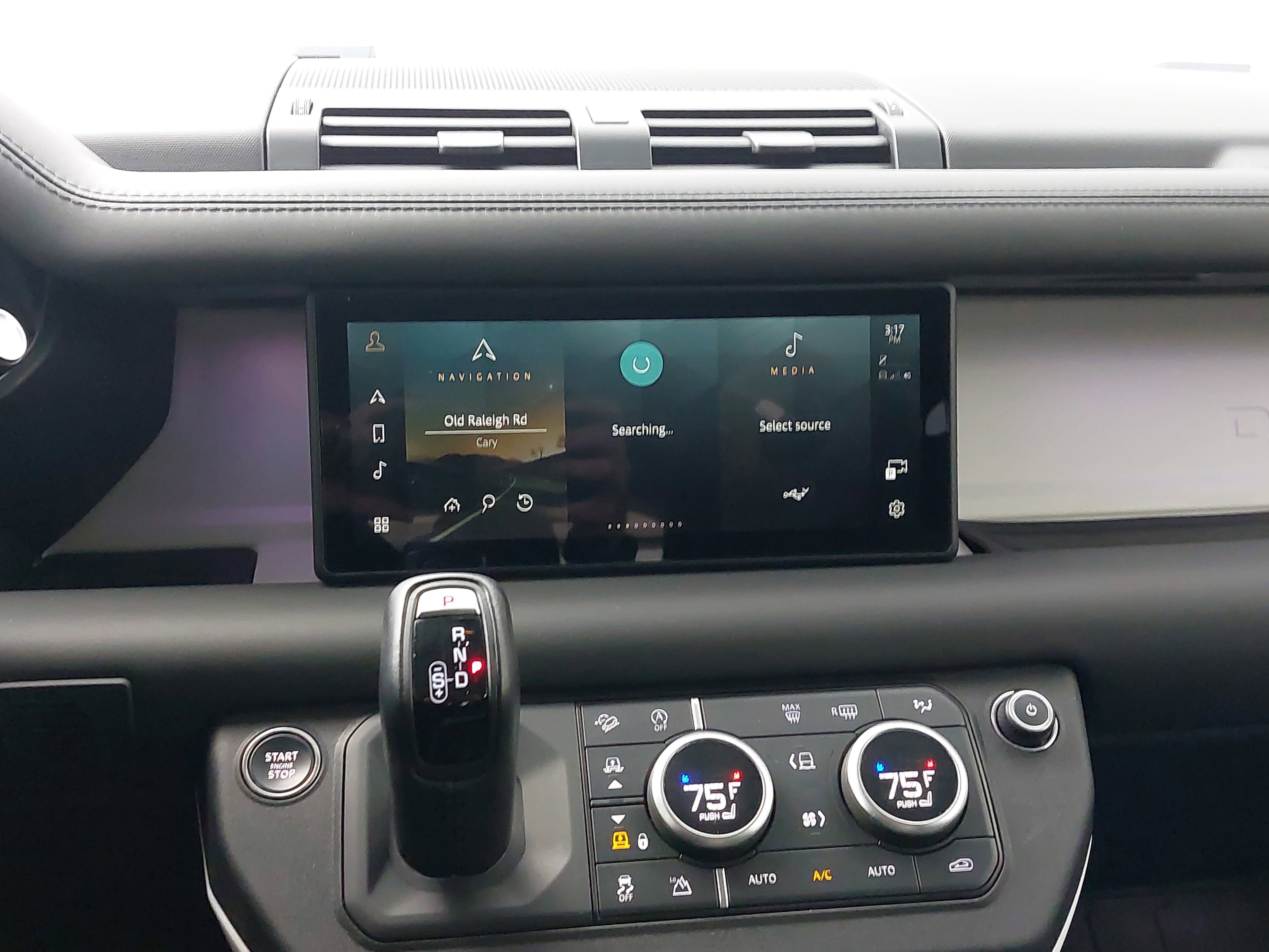 2023 Land Rover Defender 110 SE