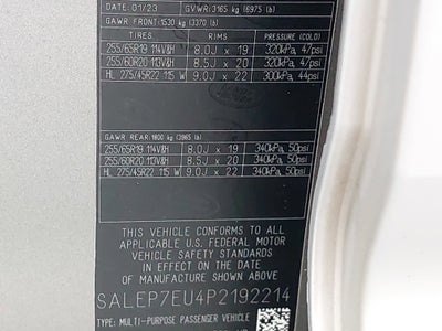 2023 Land Rover Defender 110 SE