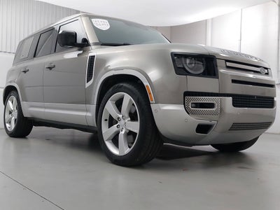 2023 Land Rover Defender 110 SE