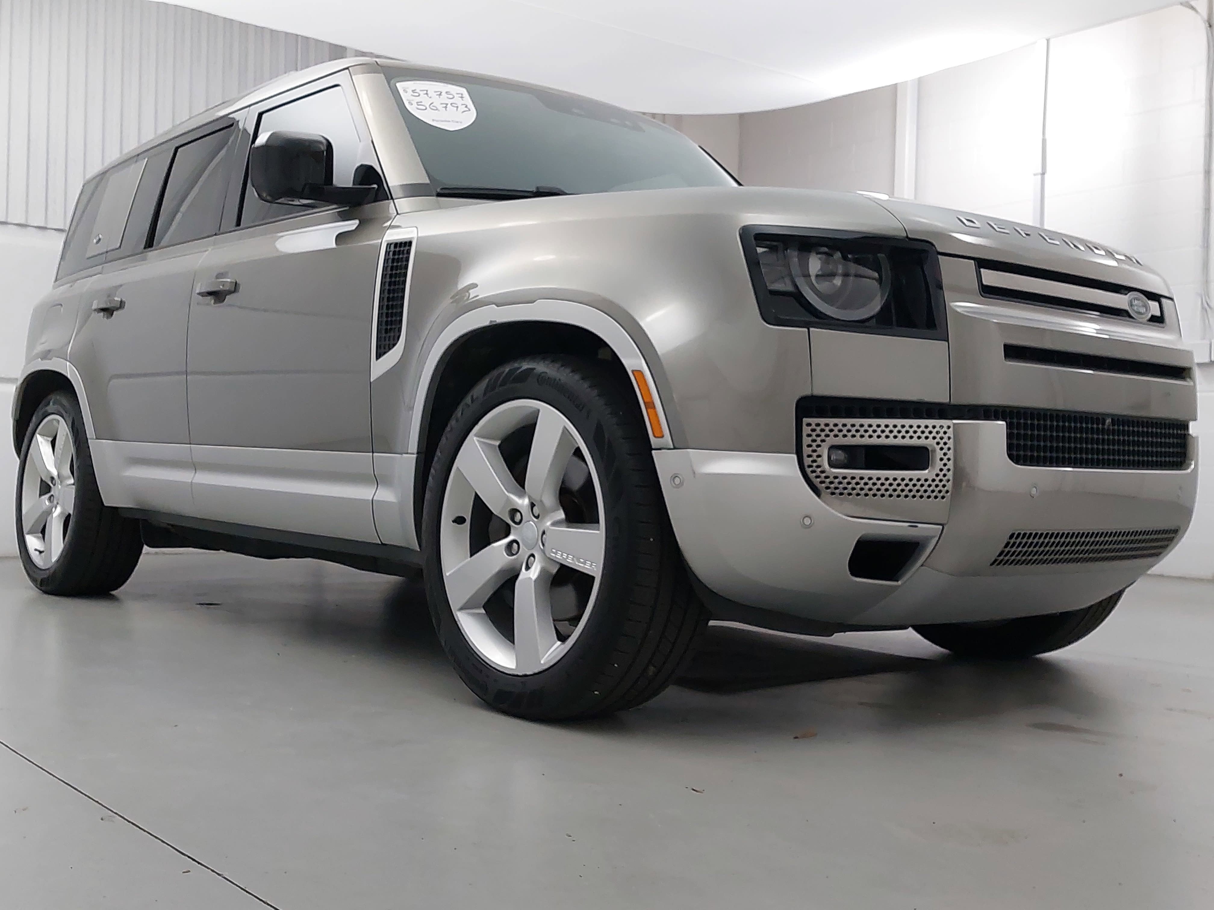 2023 Land Rover Defender 110 SE