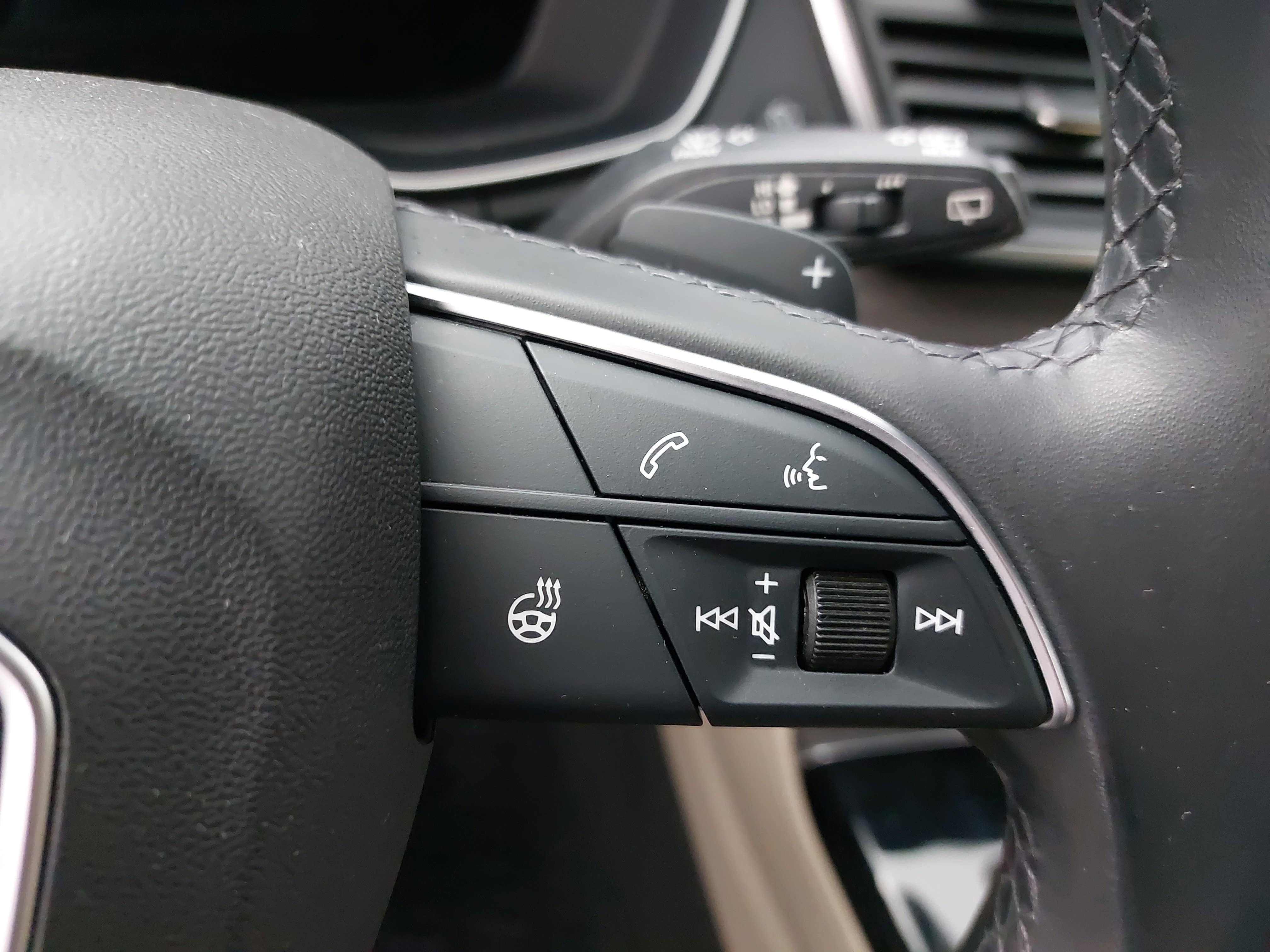 2022 Audi Q5 45 S line Premium