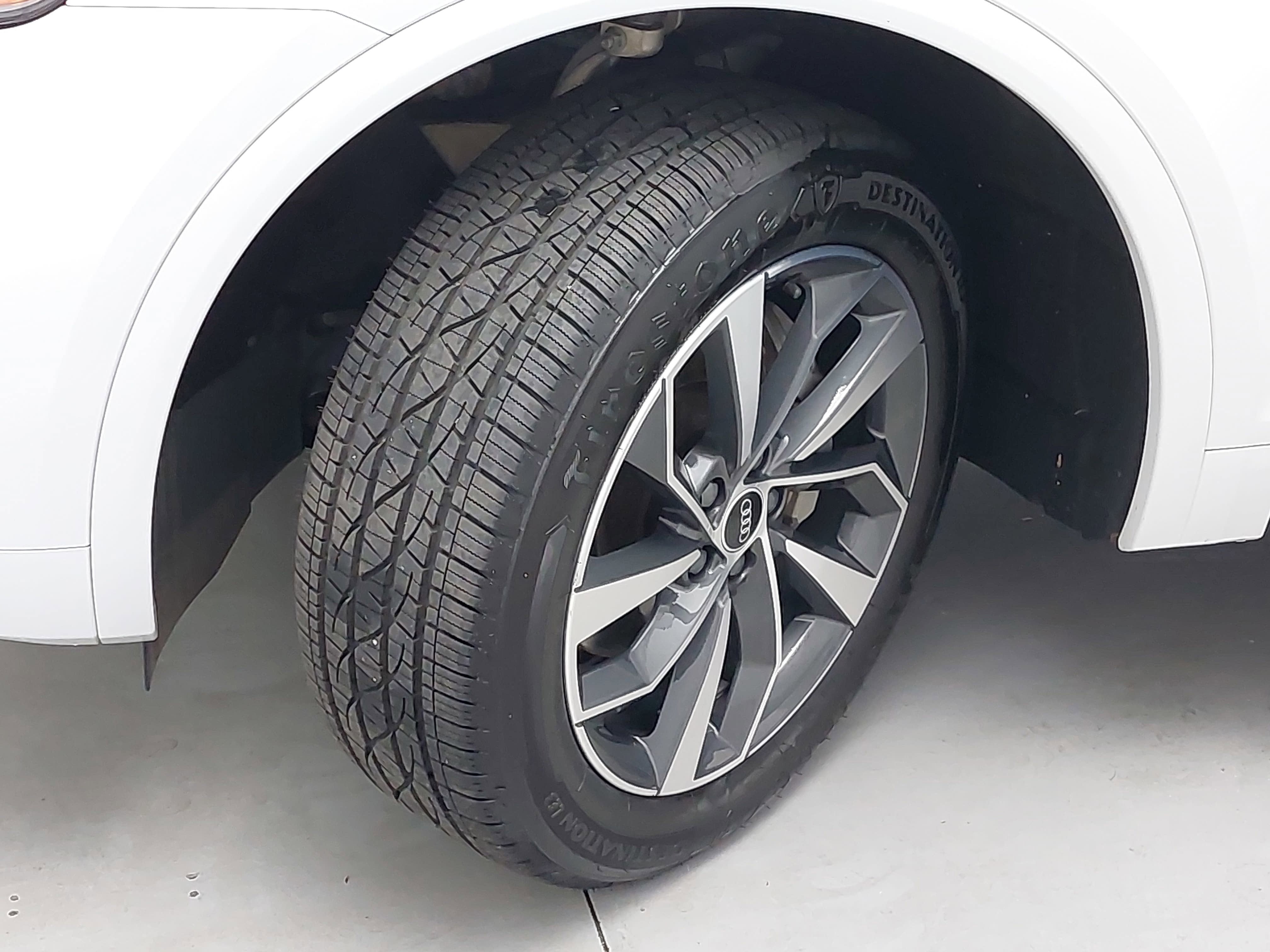 2022 Audi Q5 45 S line Premium