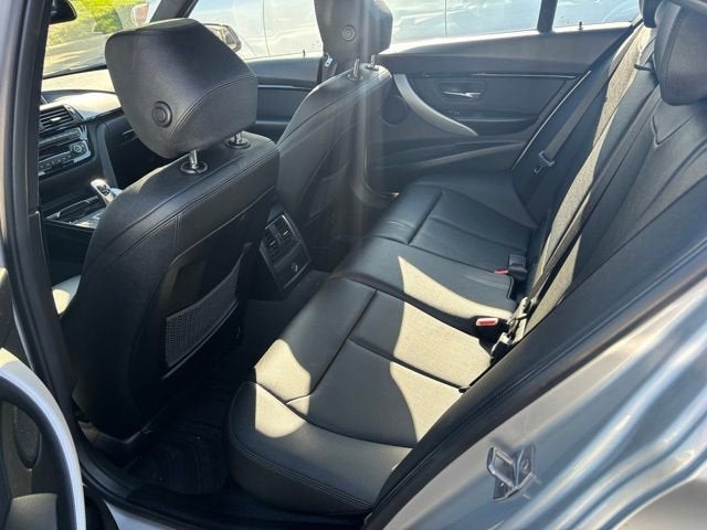 2018 BMW 3 Series 330i xDrive