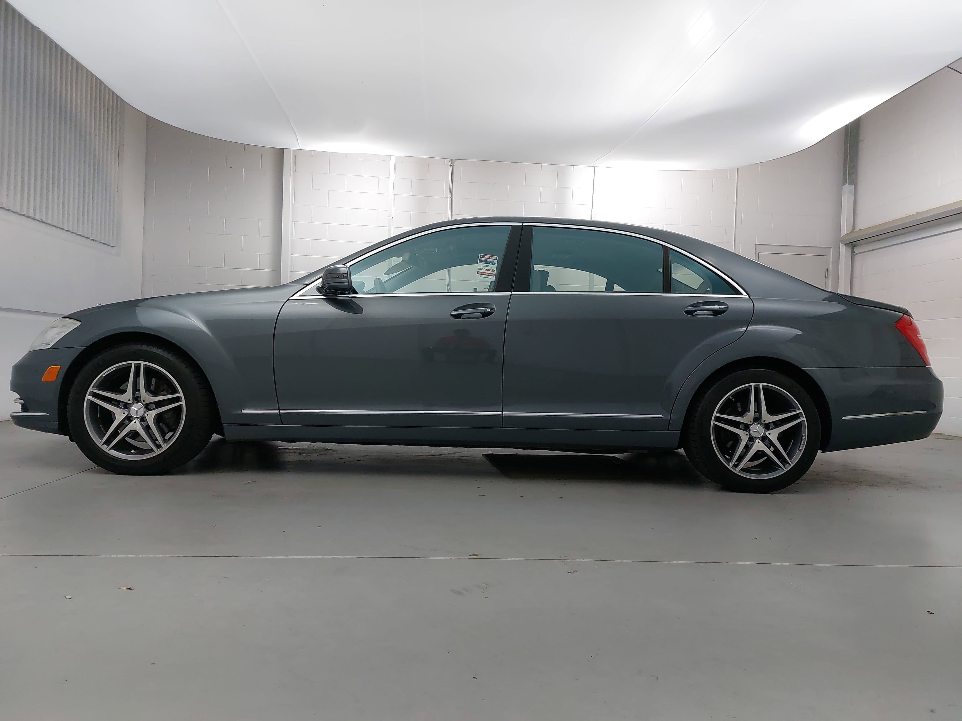2010 Mercedes-Benz S-Class S 550