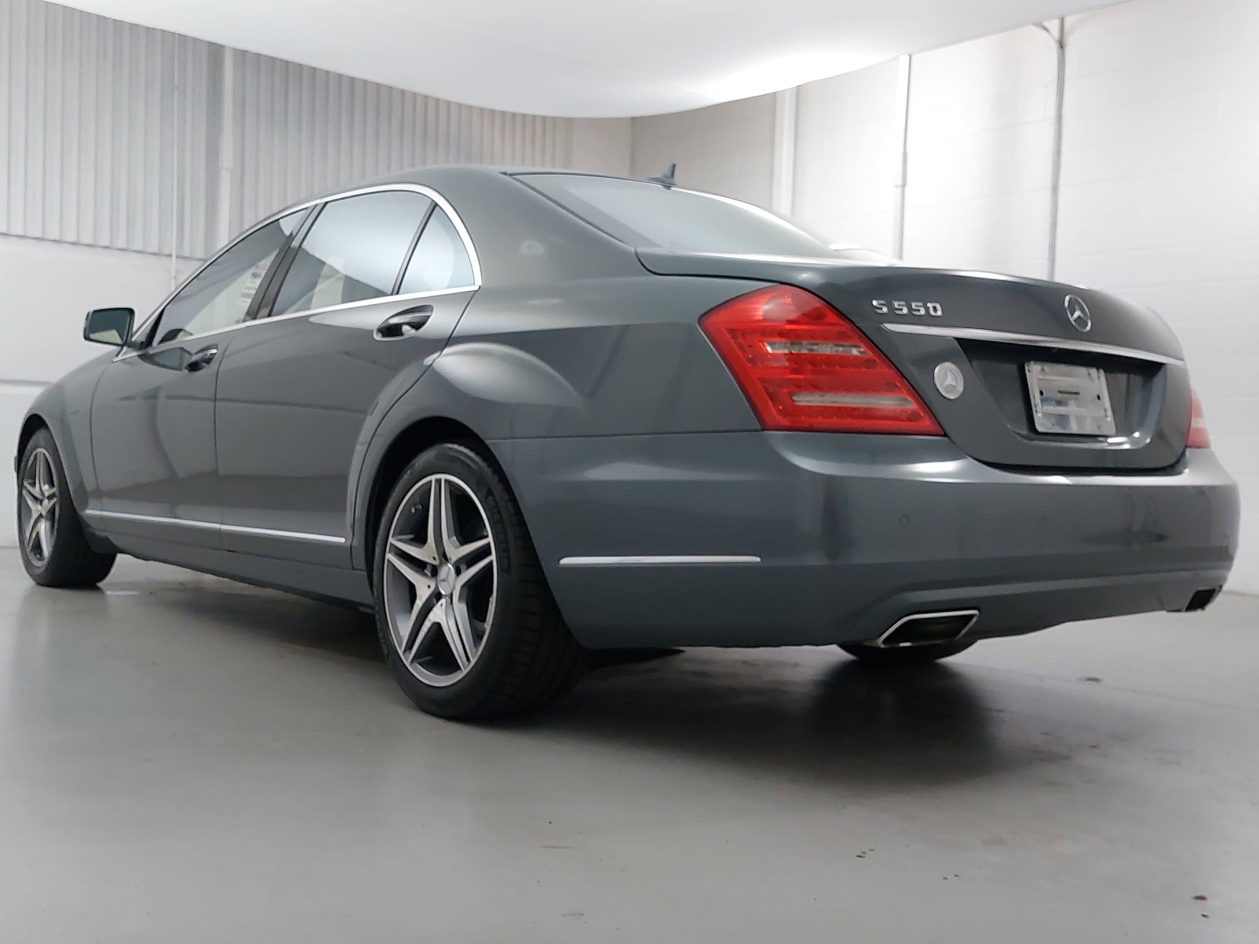 2010 Mercedes-Benz S-Class S 550