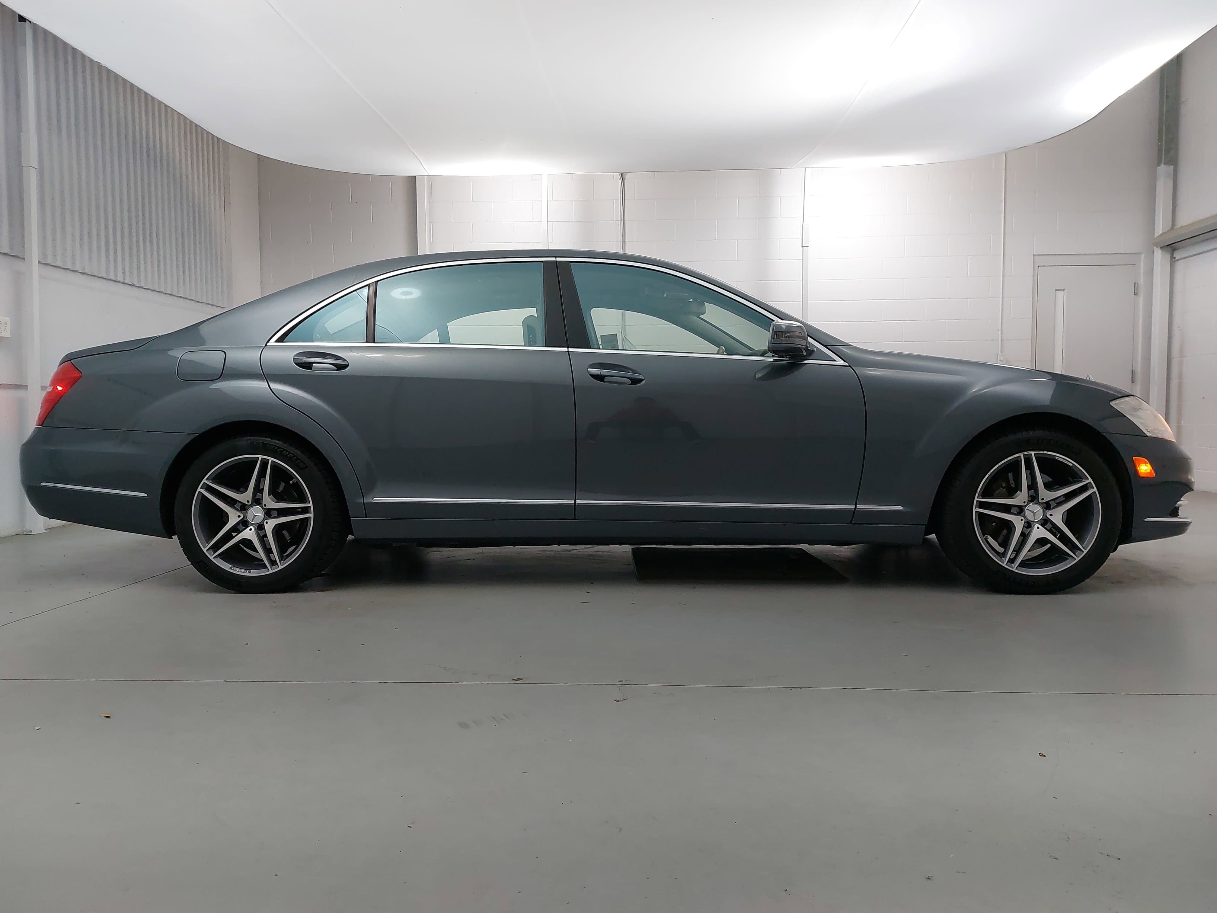 2010 Mercedes-Benz S-Class S 550