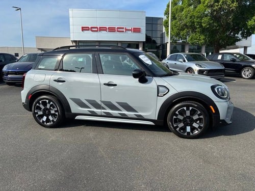 2024 MINI Cooper S Countryman Iconic