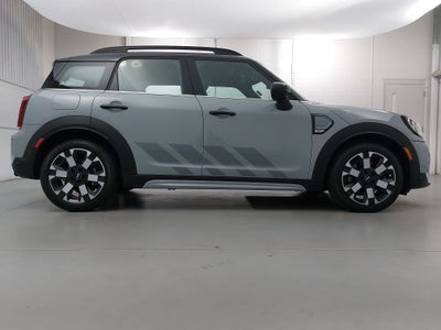 2024 MINI Cooper S Countryman Iconic