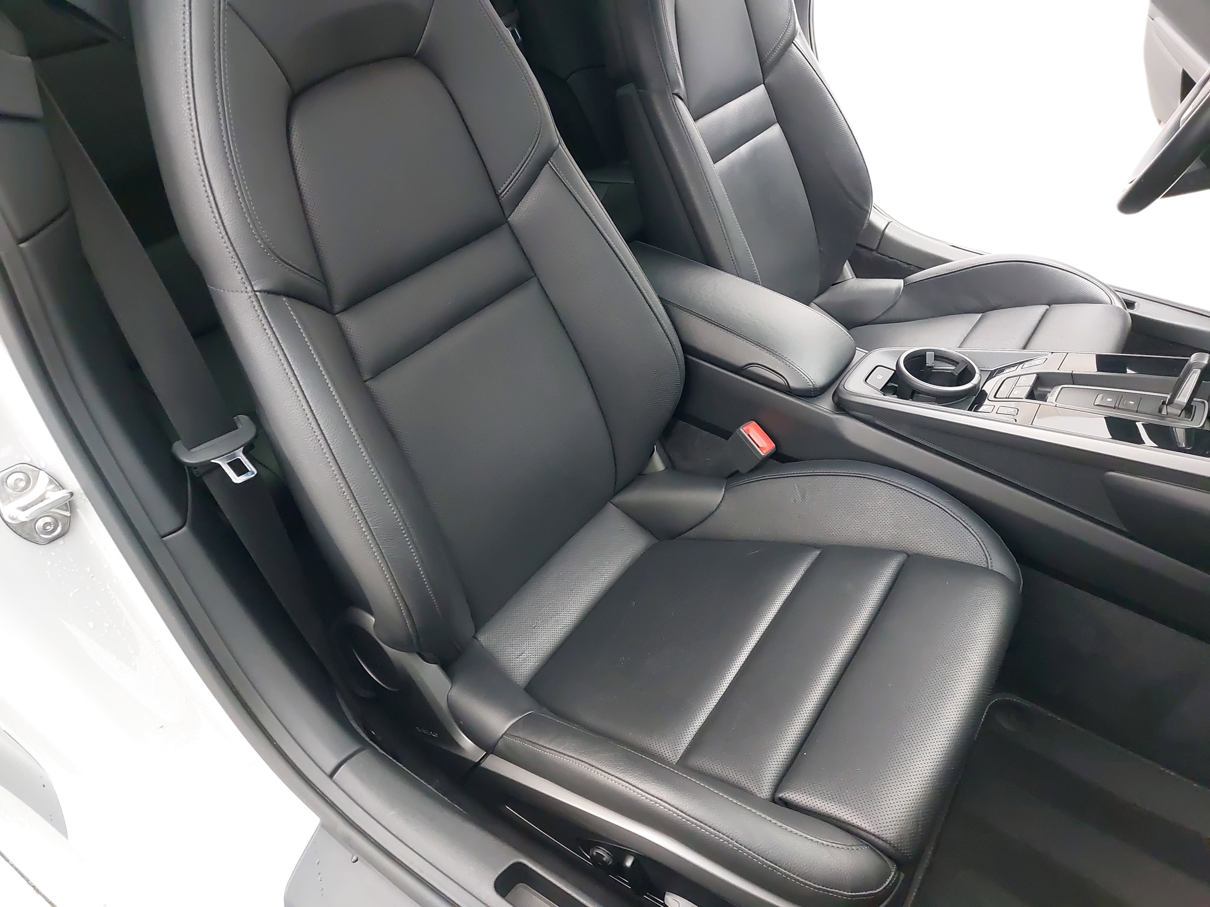 2021 Porsche 911 Carrera