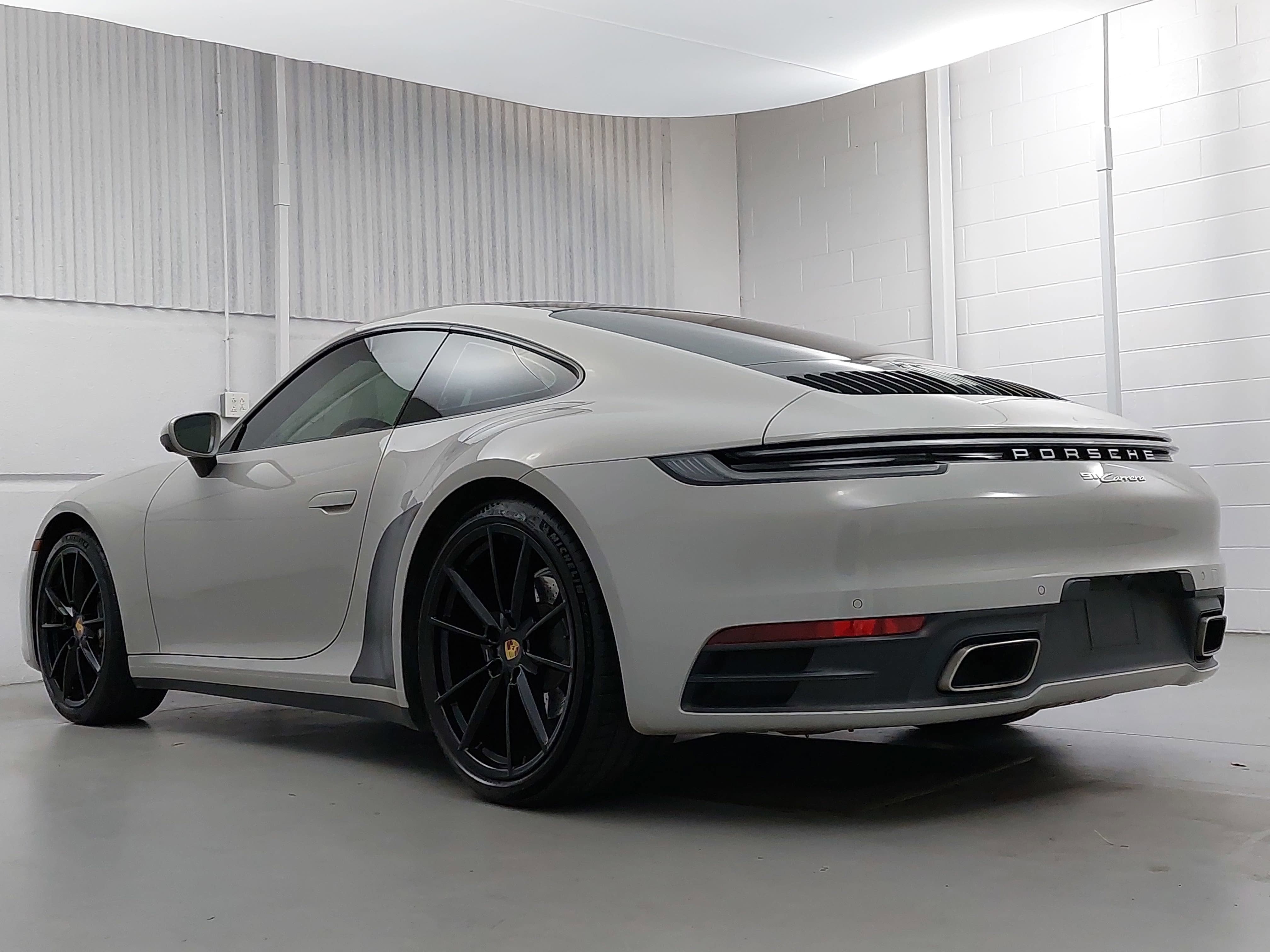 2021 Porsche 911 Carrera