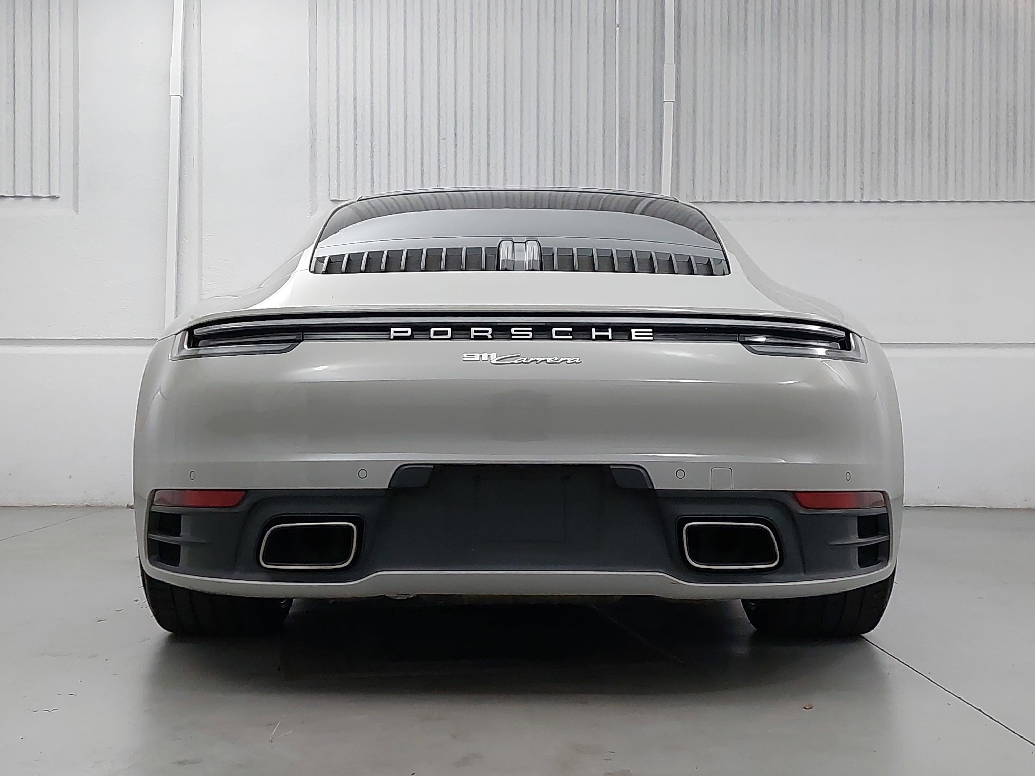 2021 Porsche 911 Carrera