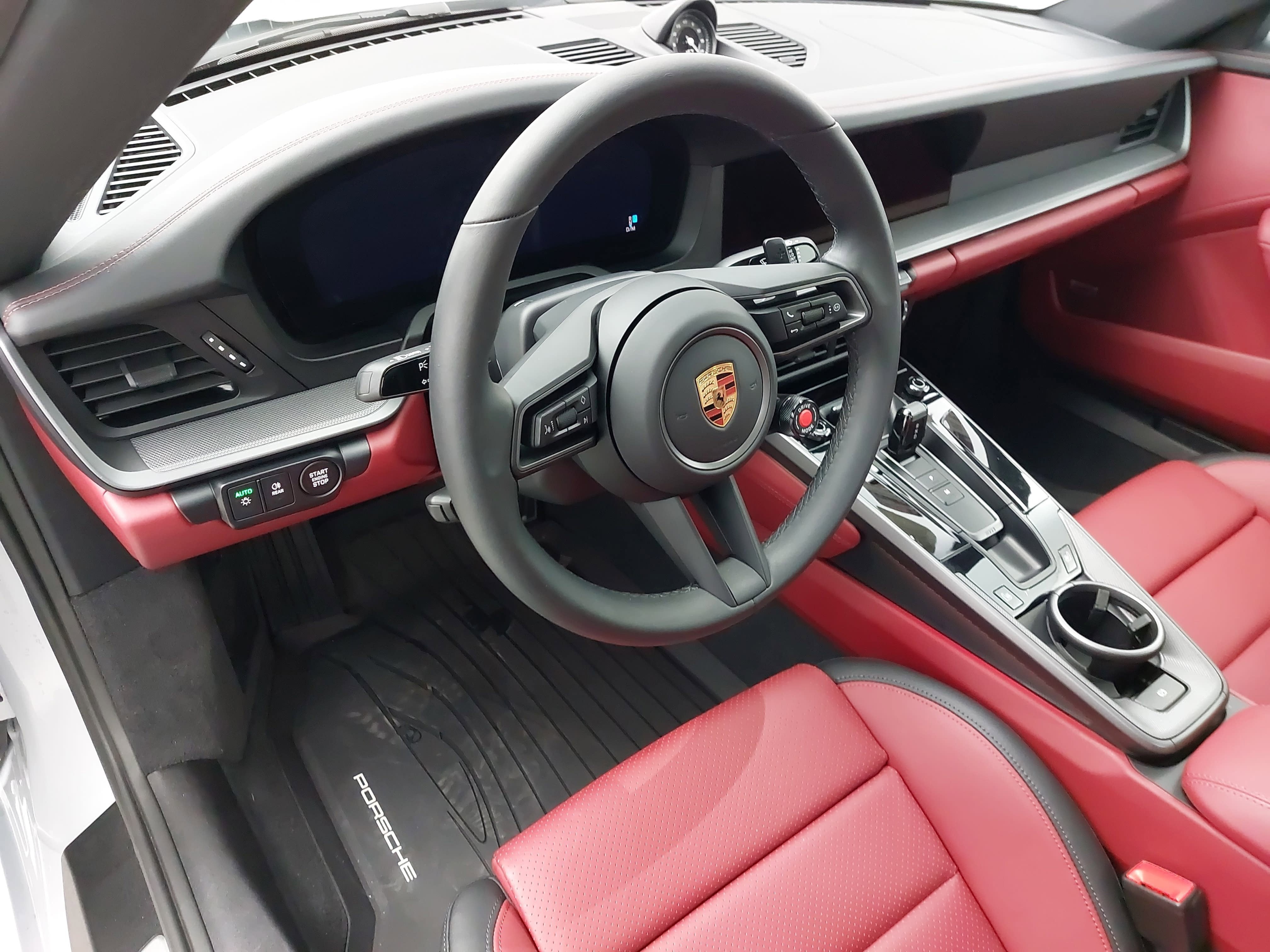 2025 Porsche 911 Carrera T