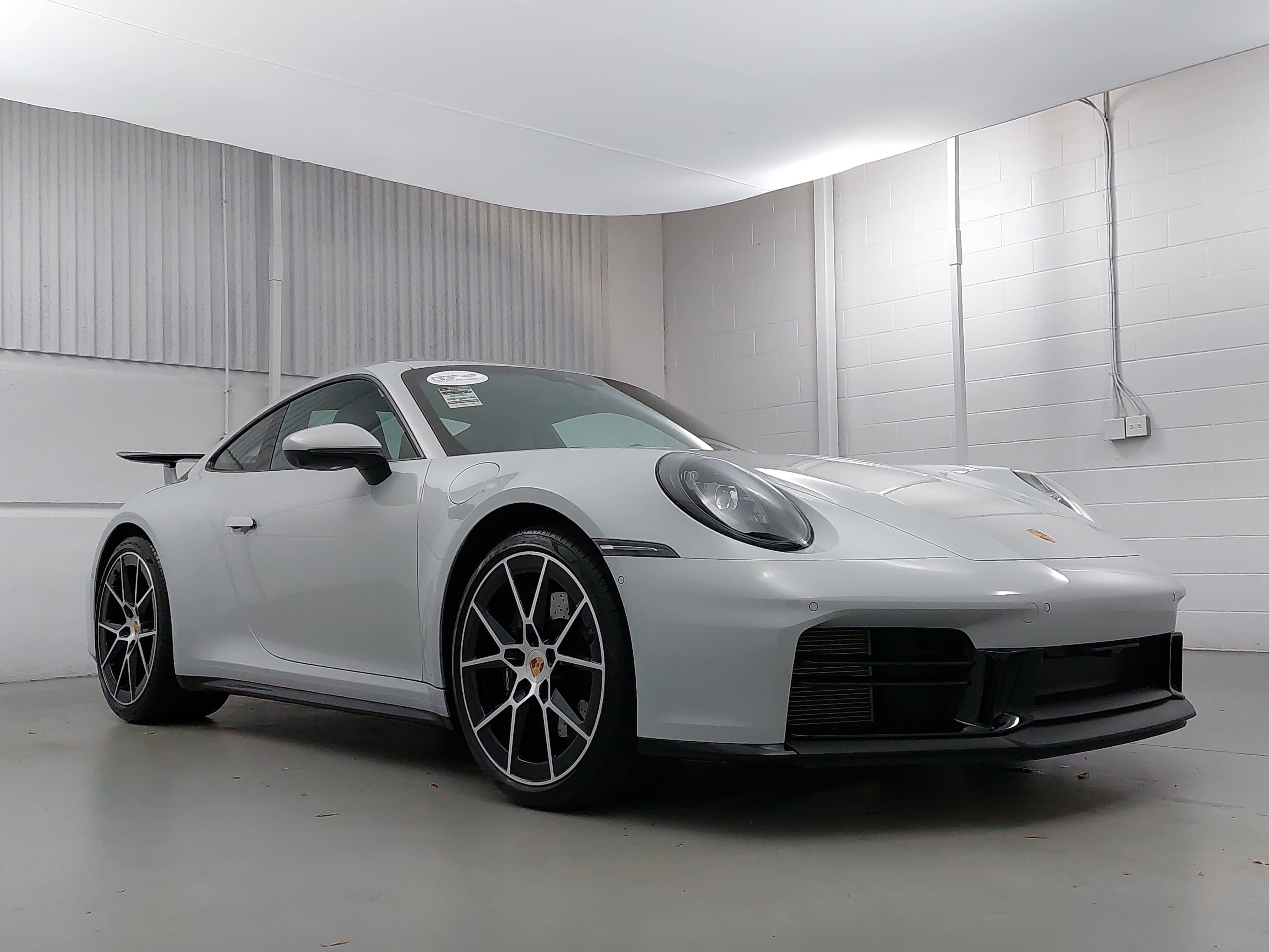 2025 Porsche 911 Carrera T