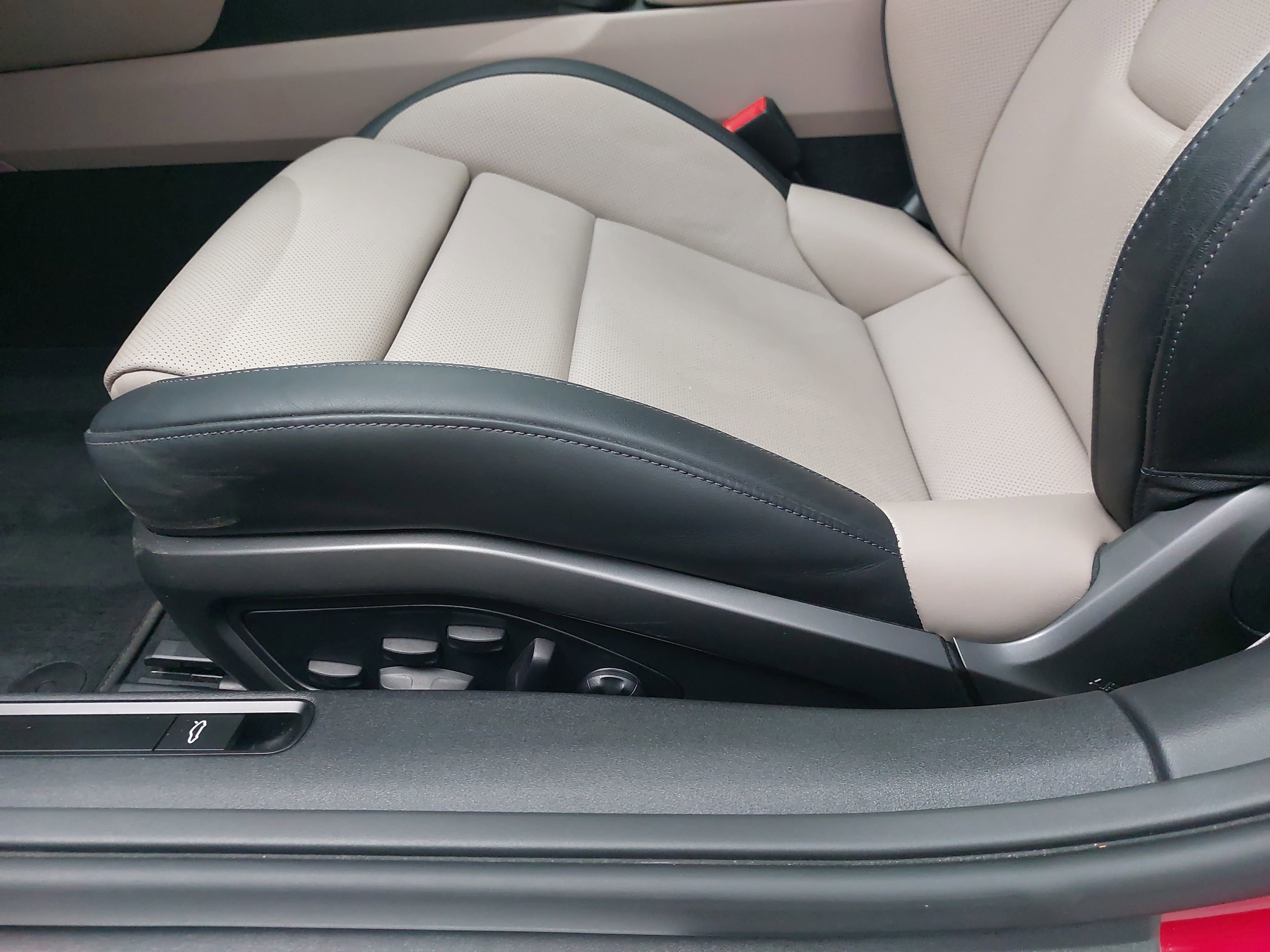 2025 Porsche 911 Base