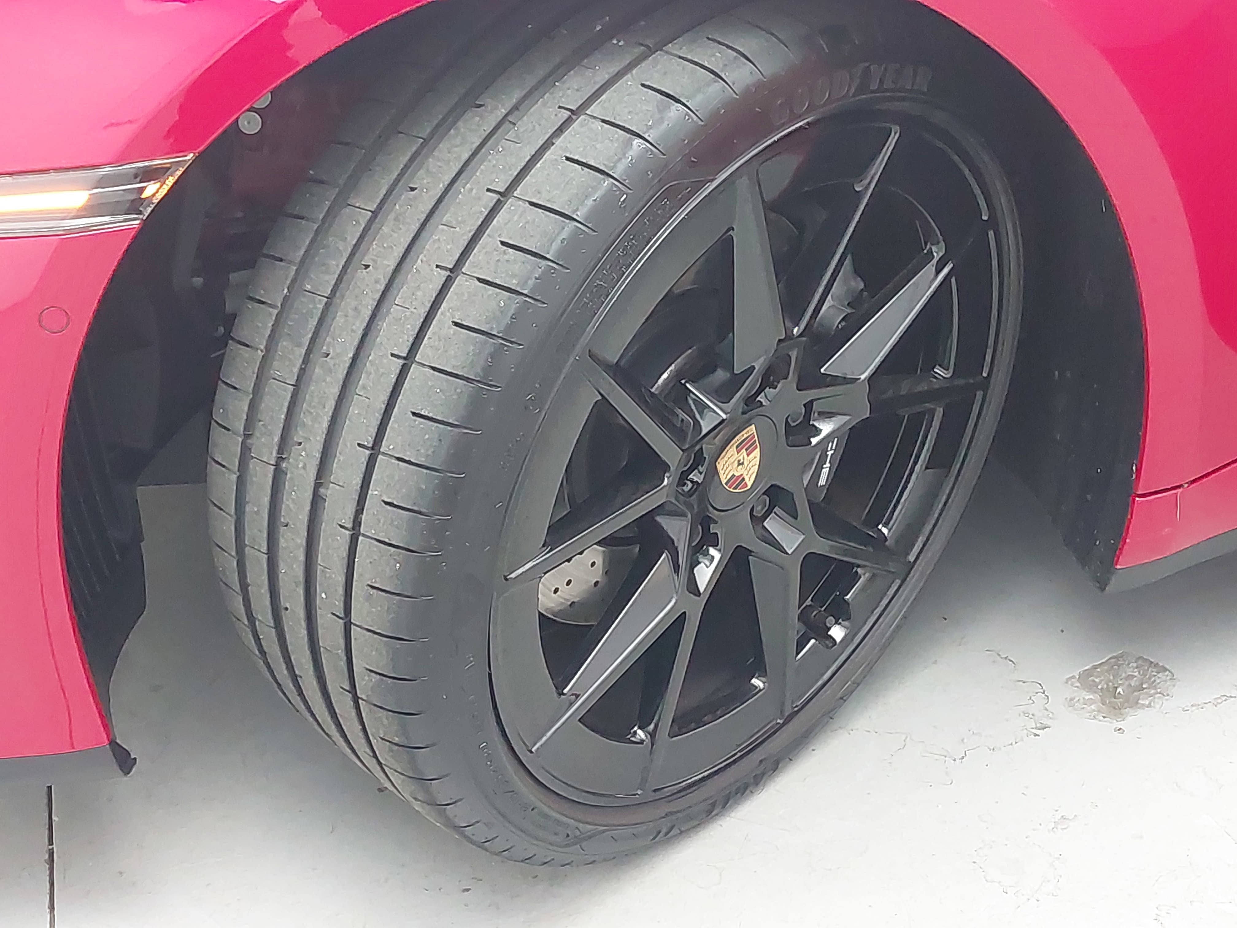 2025 Porsche 911 Base