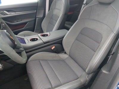 2025 Porsche Taycan 4