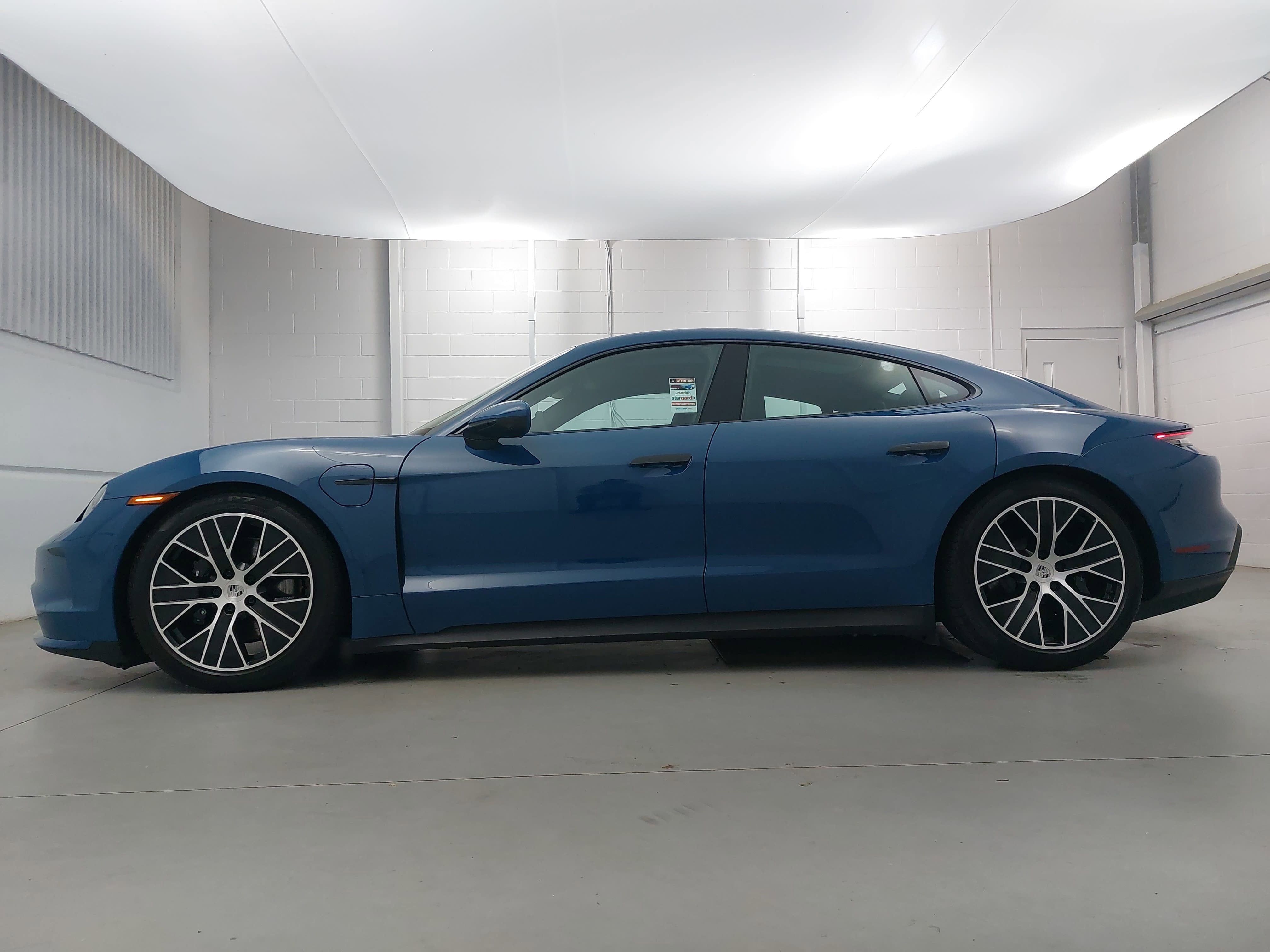 2025 Porsche Taycan 4