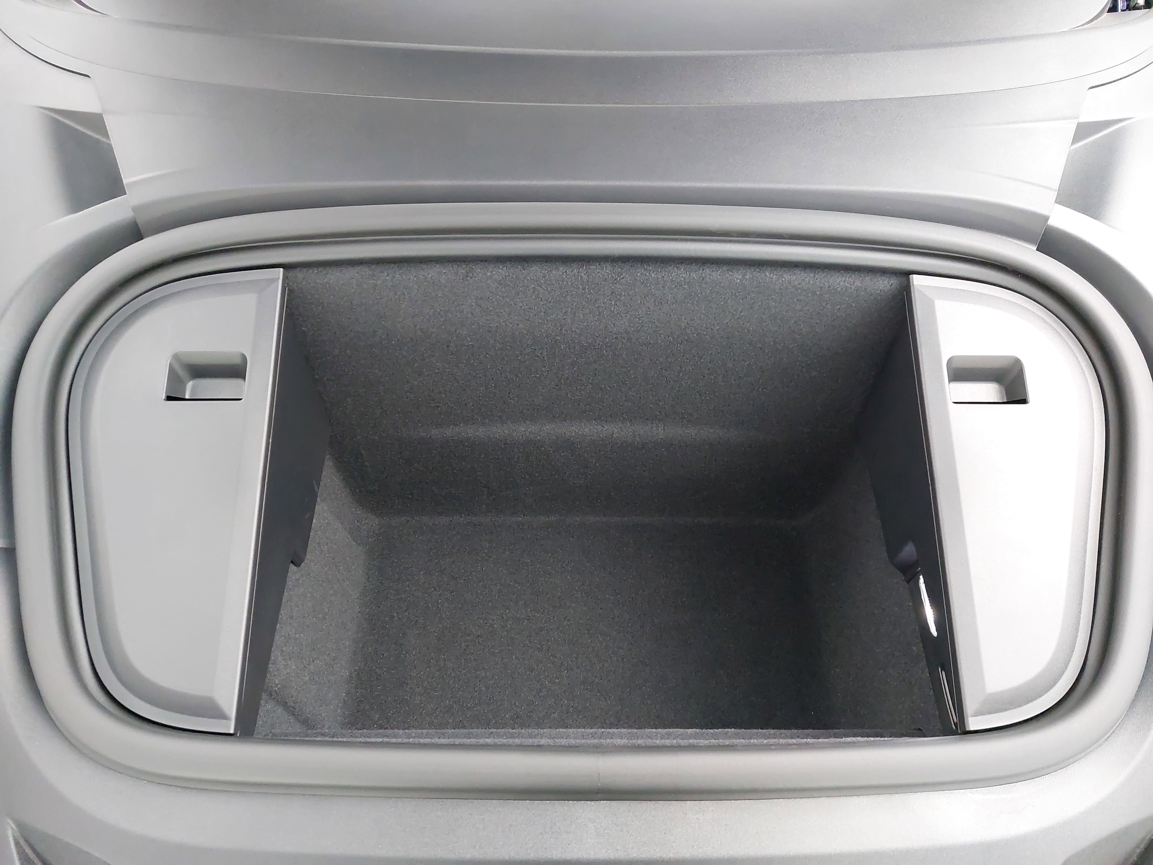 2025 Porsche Taycan Base