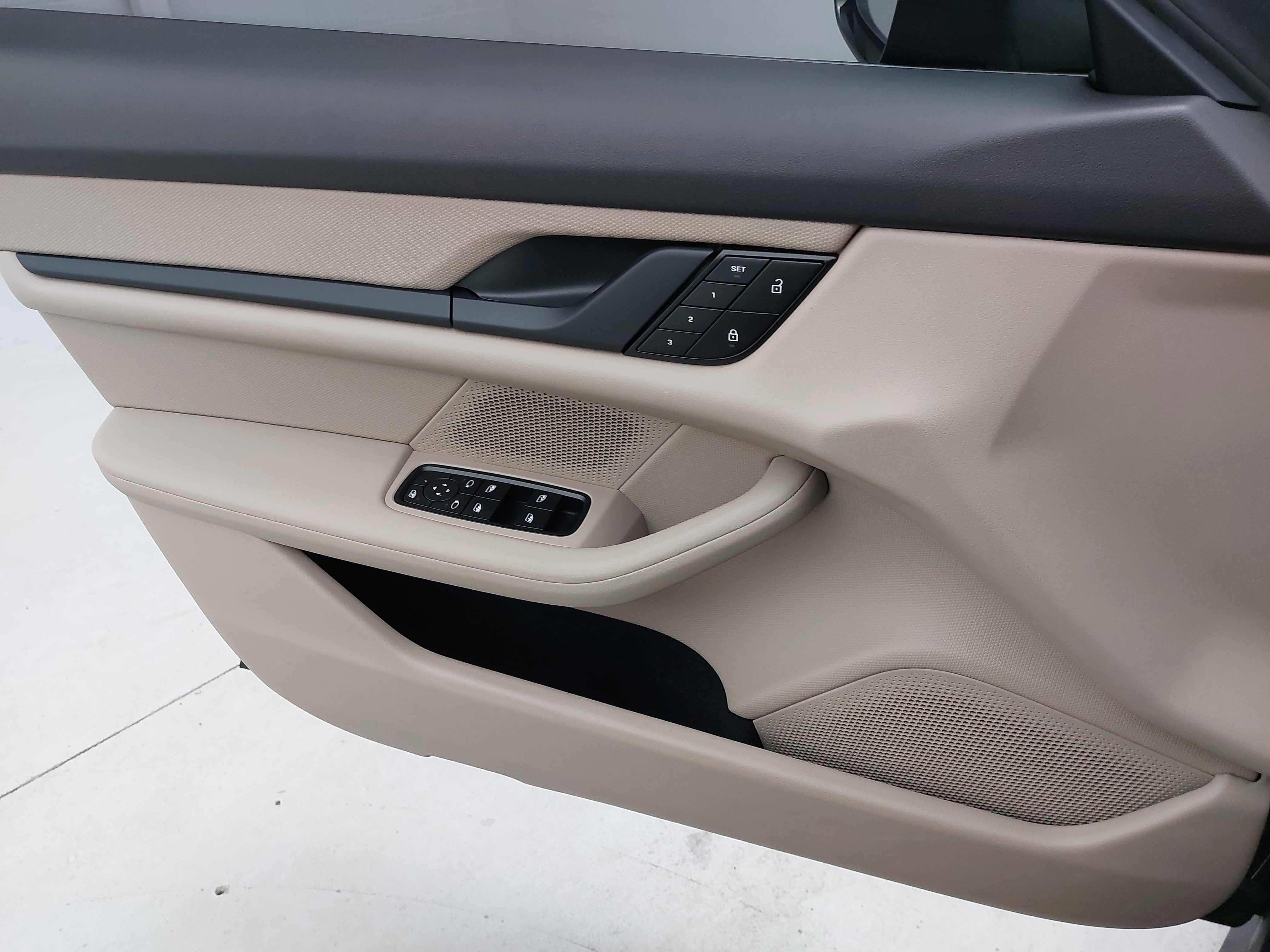 2022 Porsche Taycan RWD