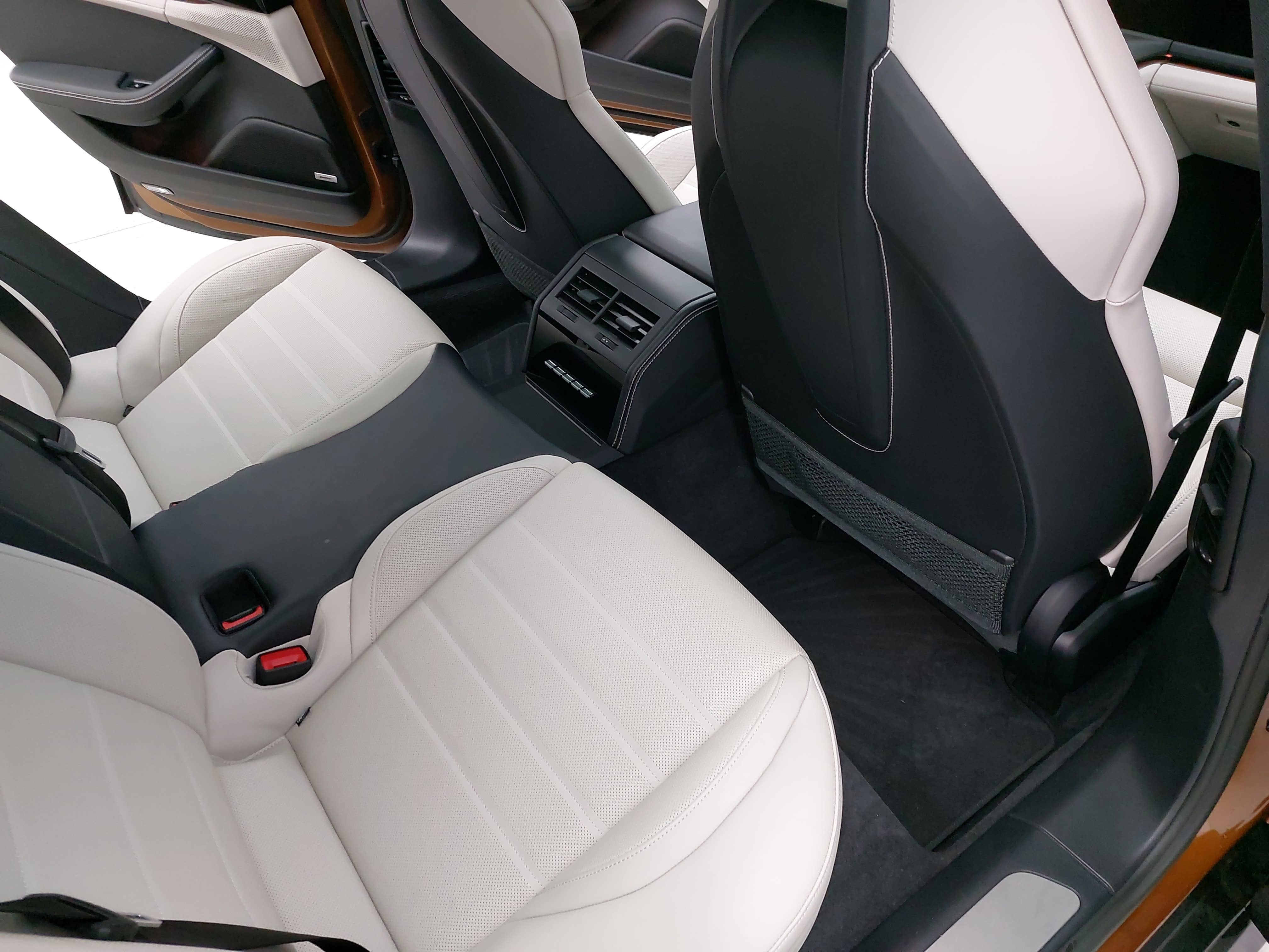 2024 Porsche Panamera 4