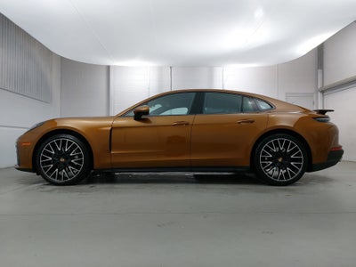 2024 Porsche Panamera 4