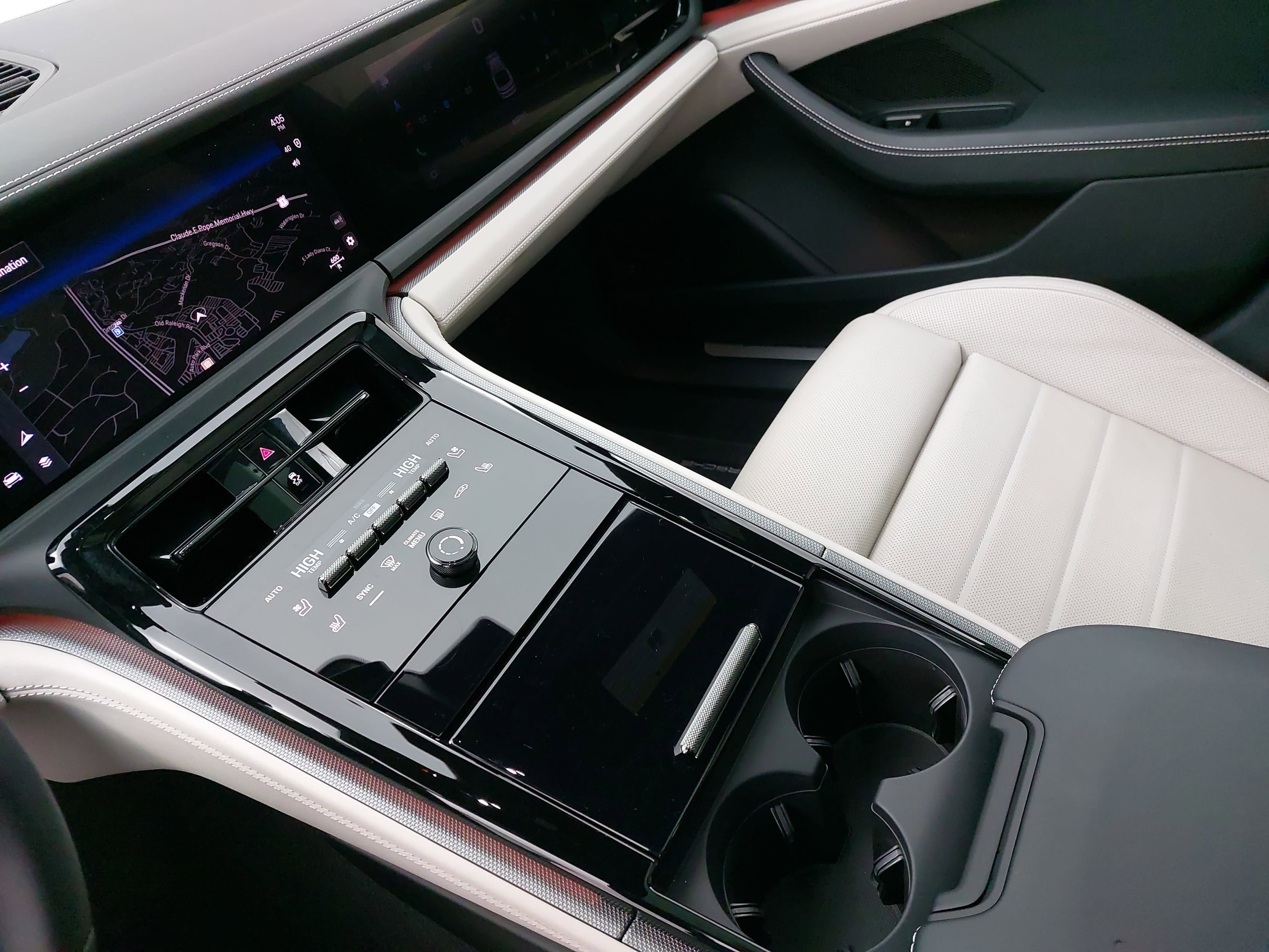 2024 Porsche Panamera 4