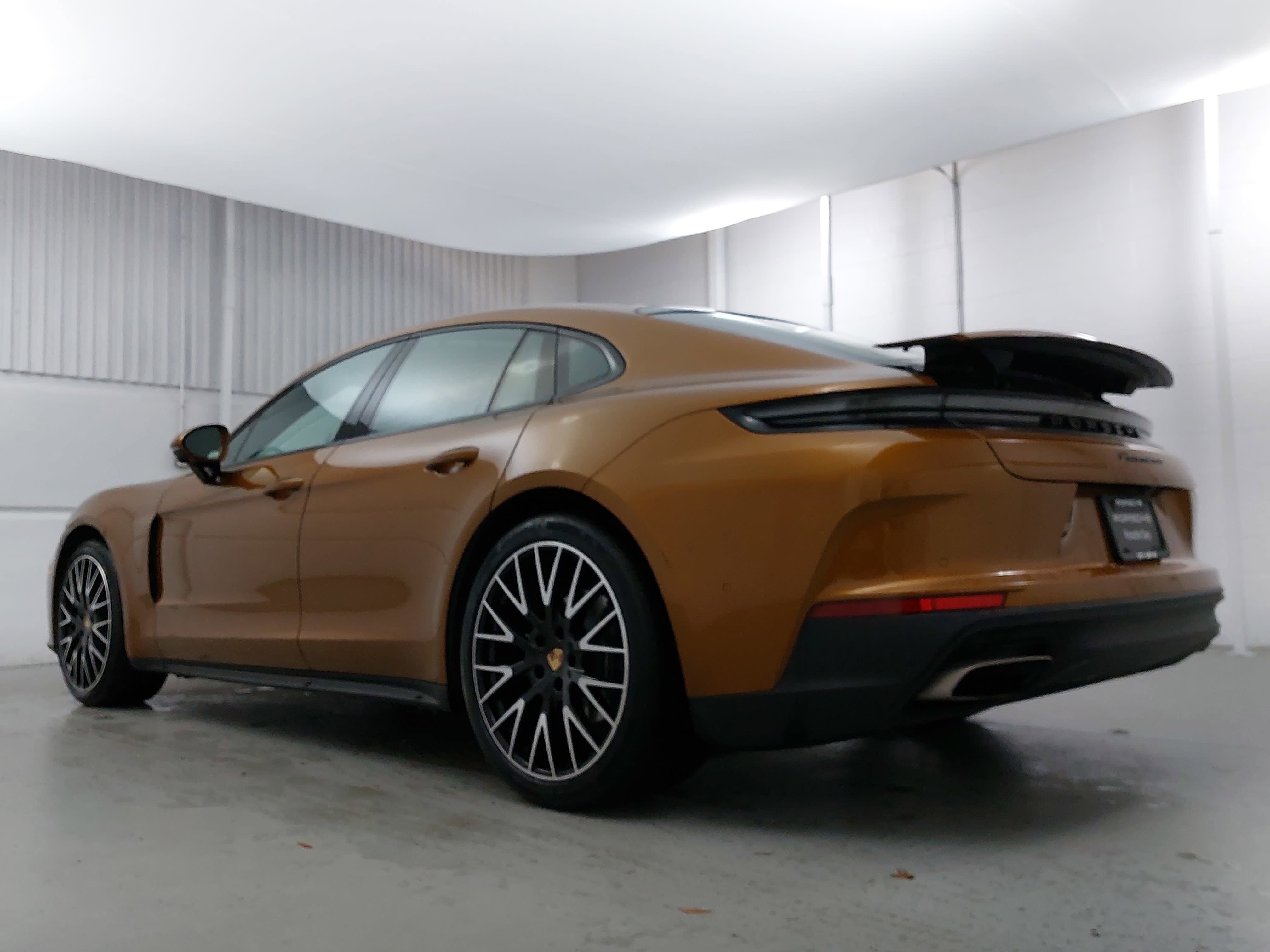 2024 Porsche Panamera 4