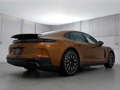 2024 Porsche Panamera 4