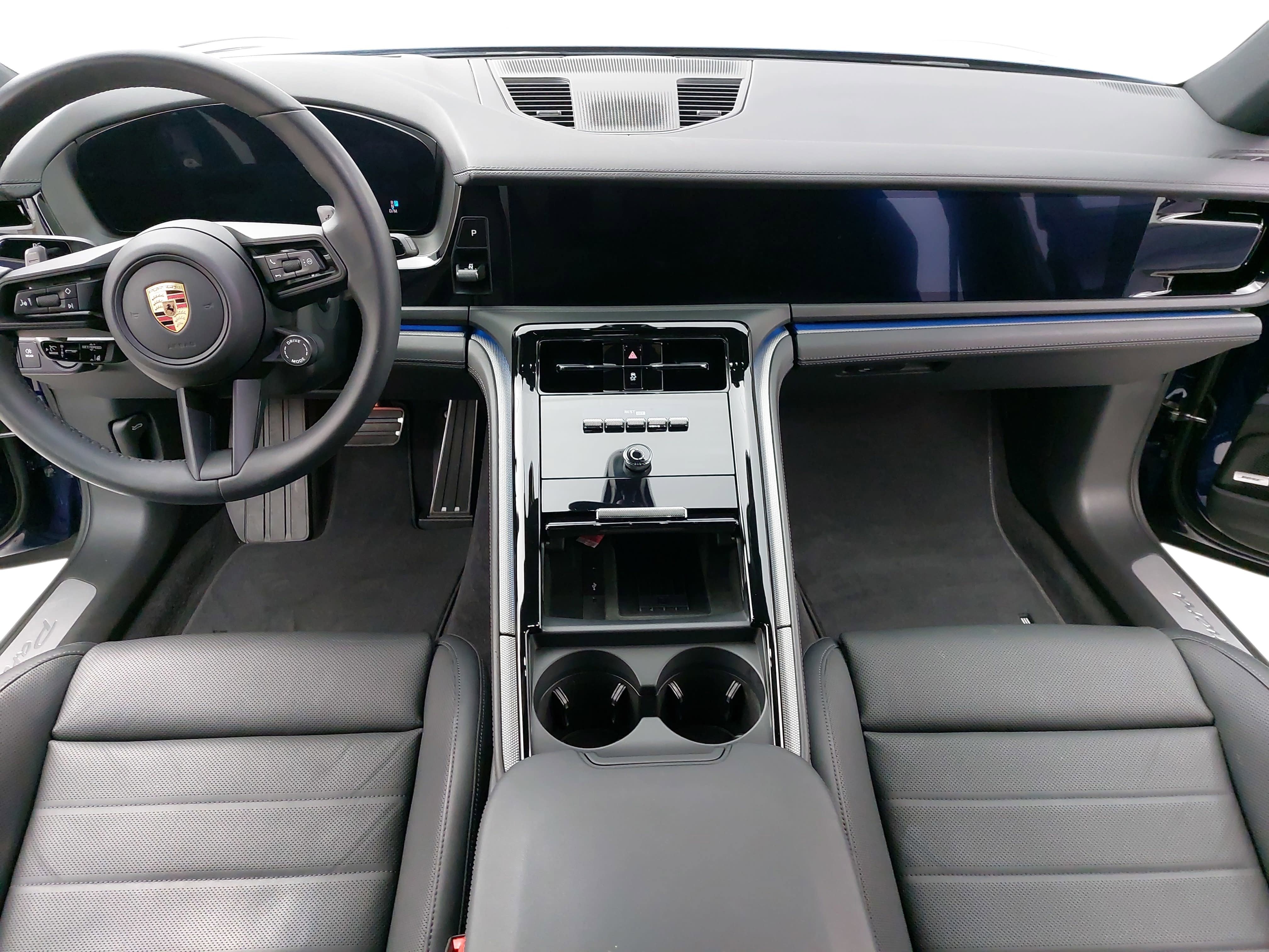 2025 Porsche Panamera Base