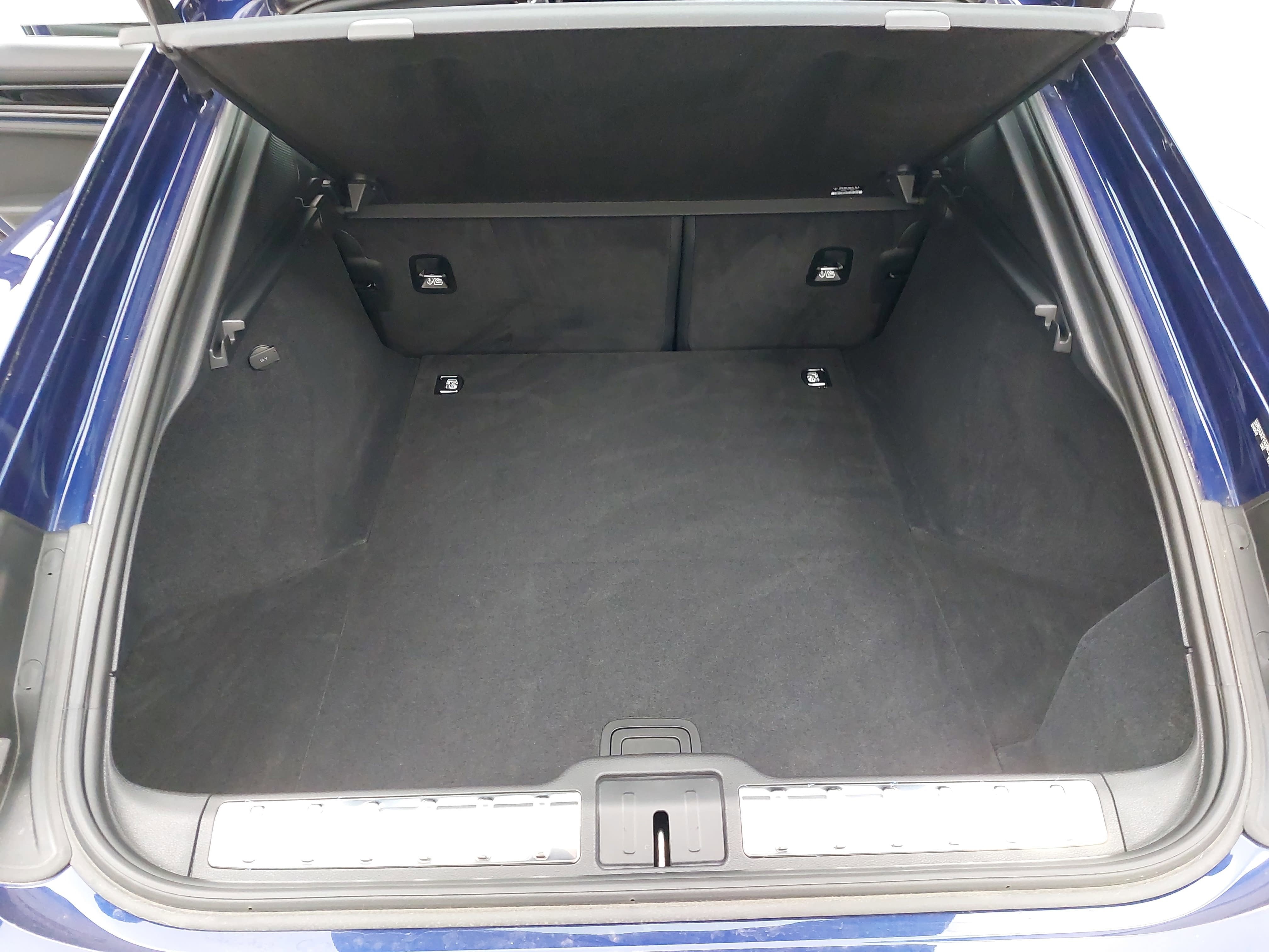 2025 Porsche Panamera Base