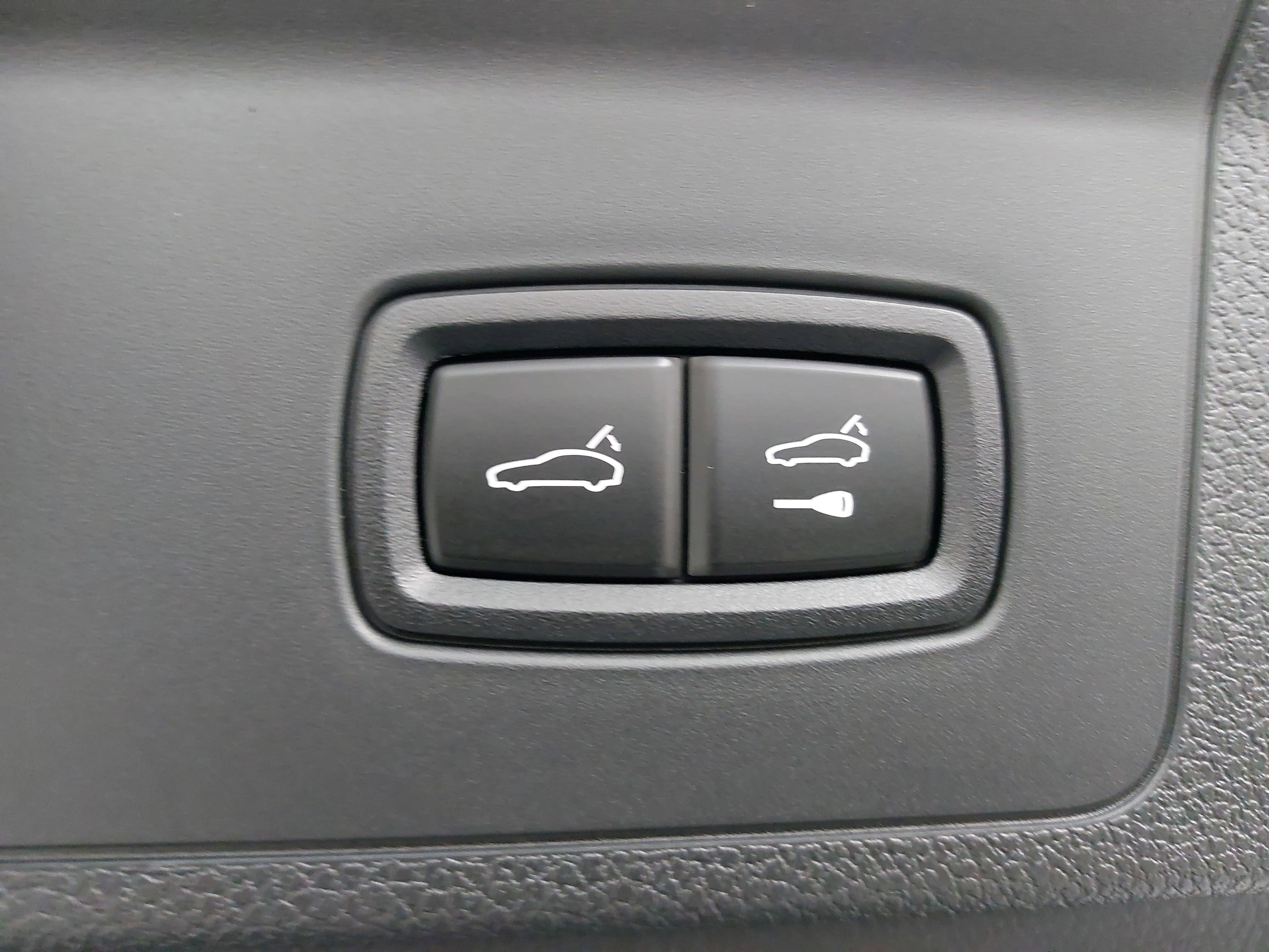 2025 Porsche Panamera Base