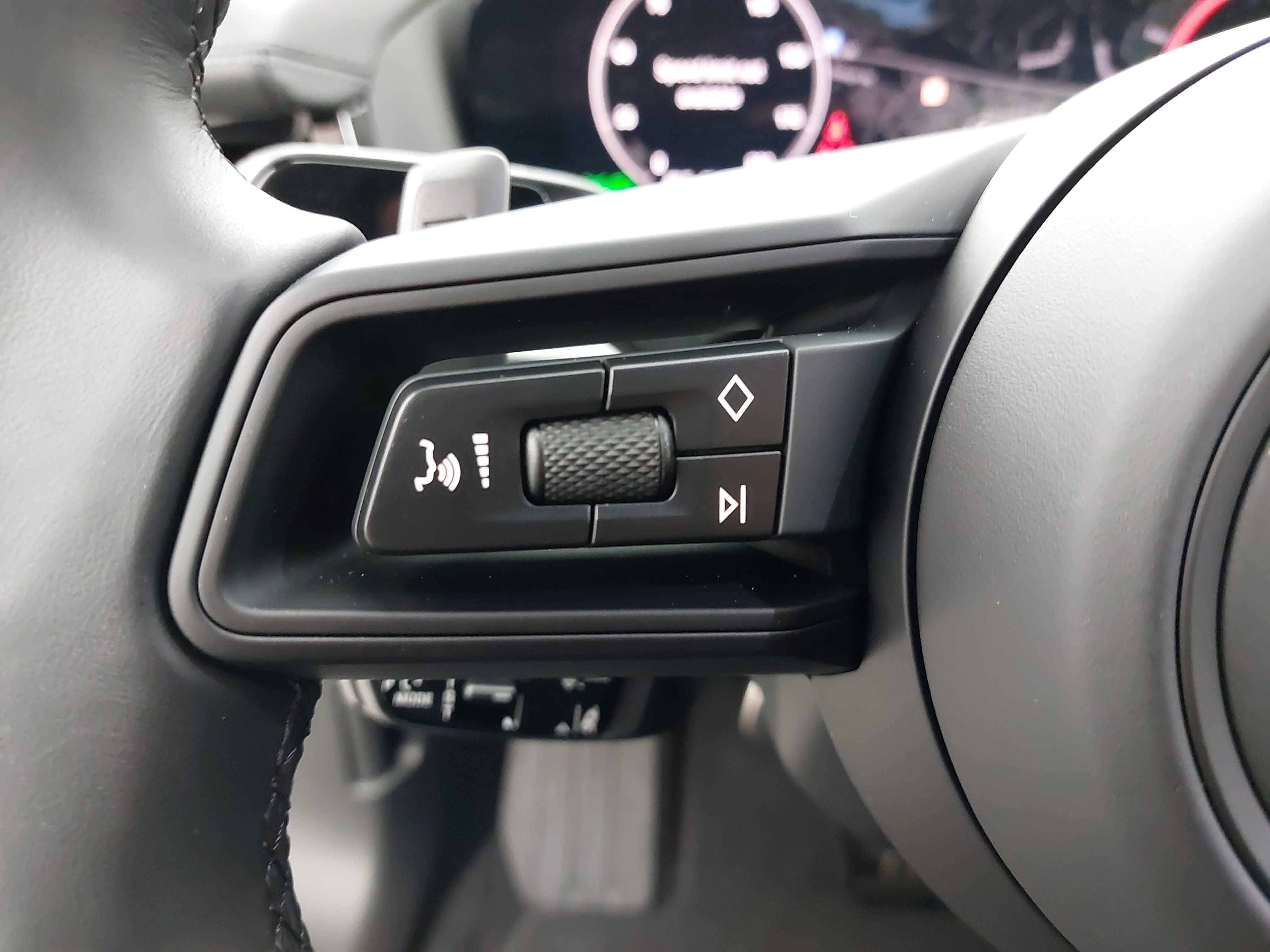 2025 Porsche Panamera Base