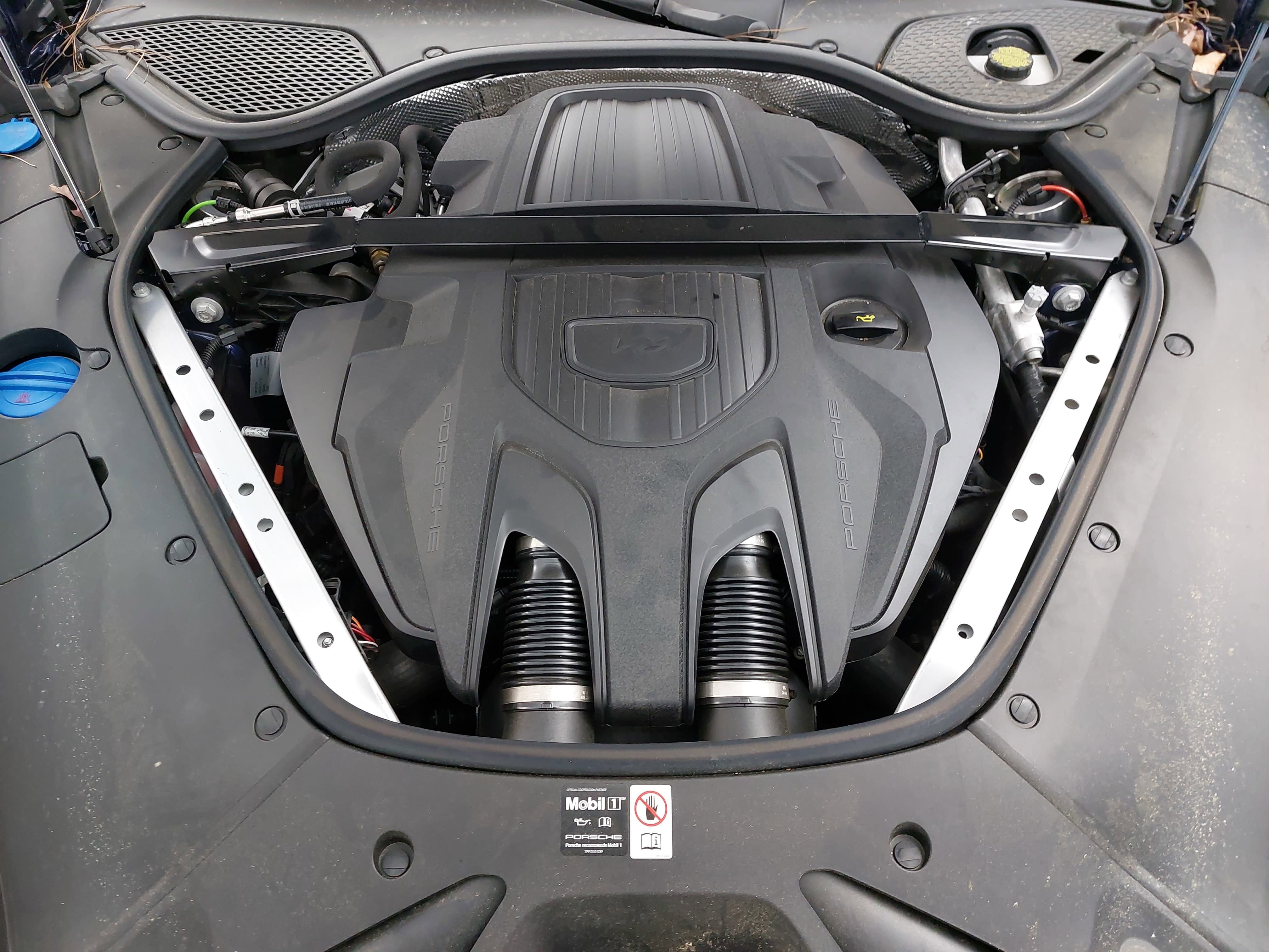 2025 Porsche Panamera Base