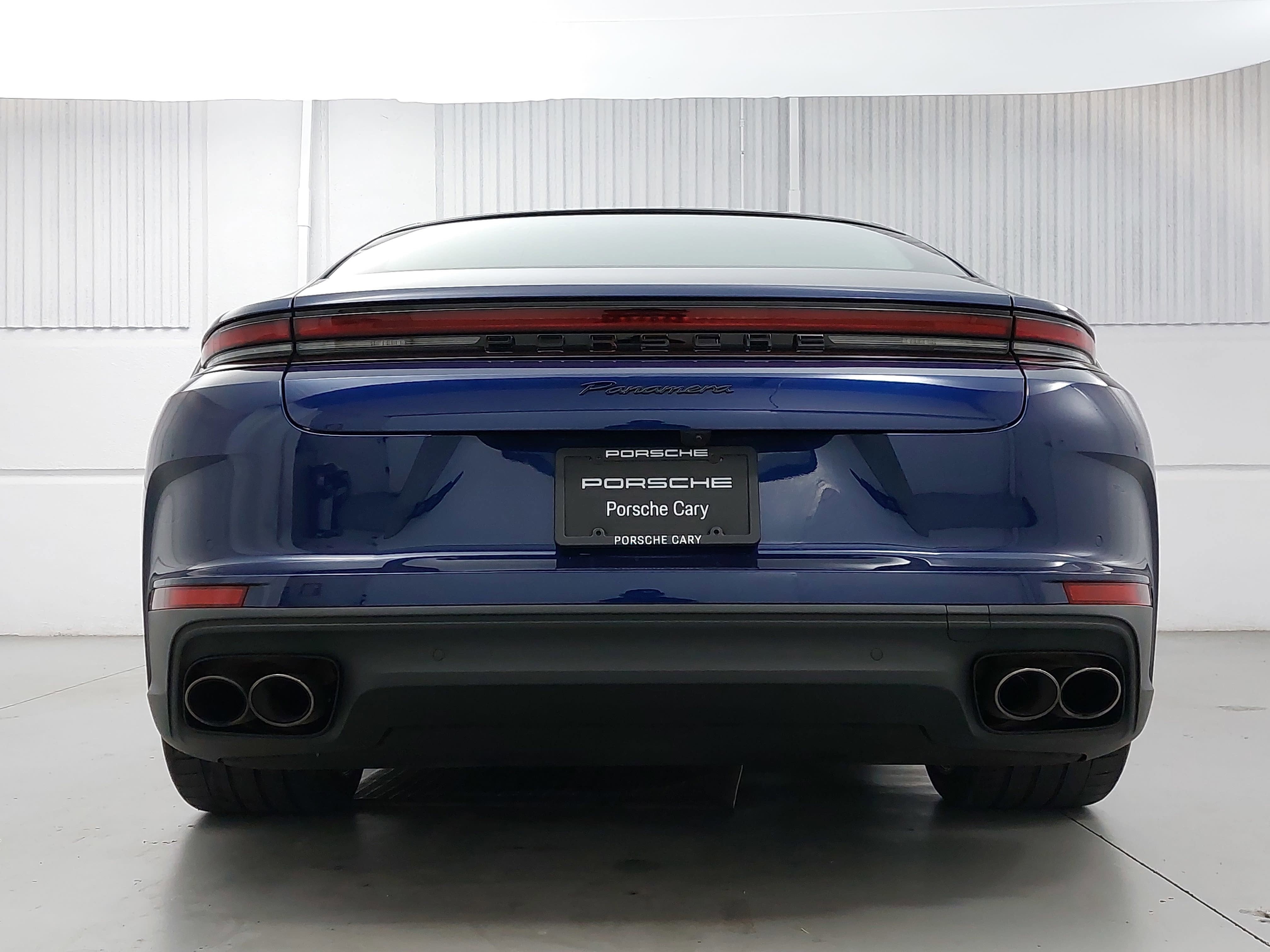 2025 Porsche Panamera Base
